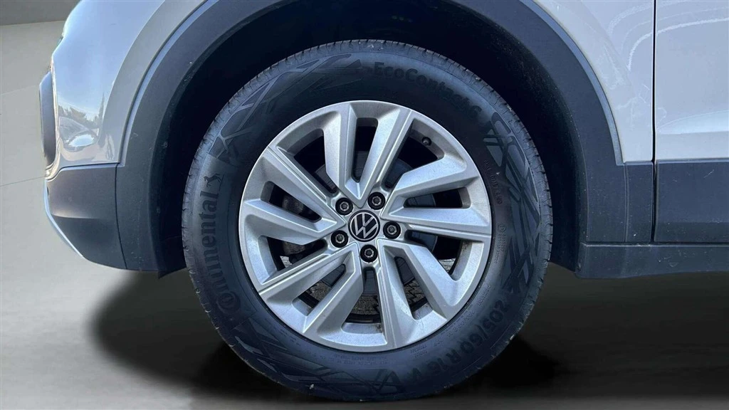 Volkswagen-T-Cross-image-8
