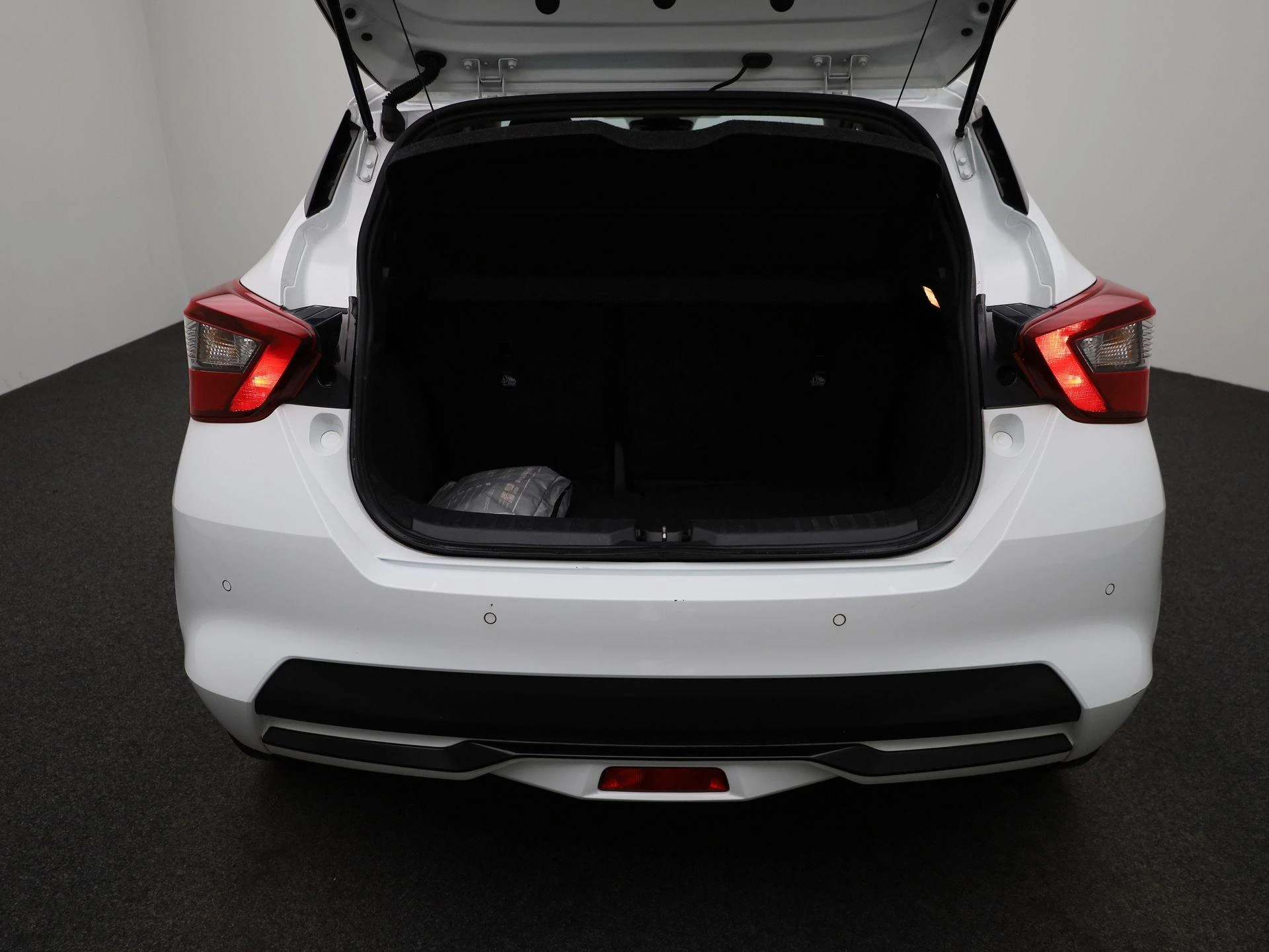 Nissan-Micra-image-12
