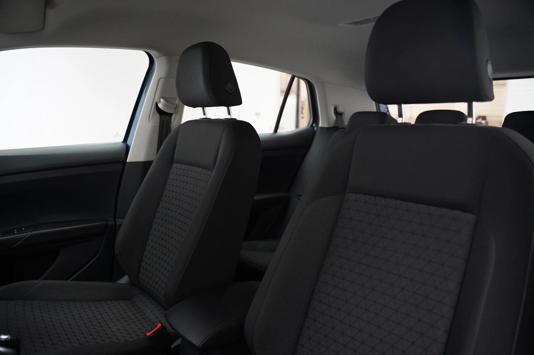 Volkswagen-T-Cross-image-23