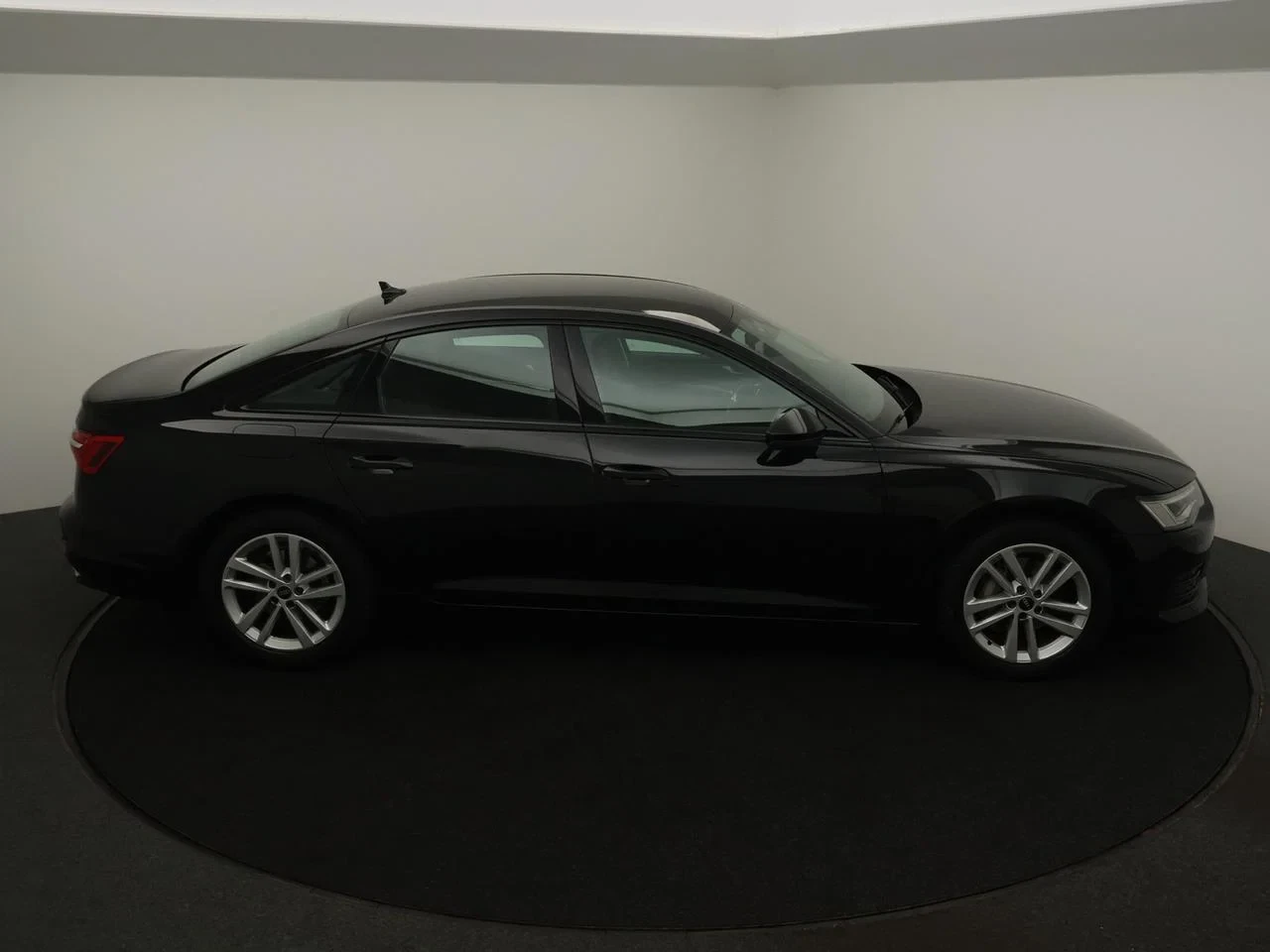 Audi-A6-image-11