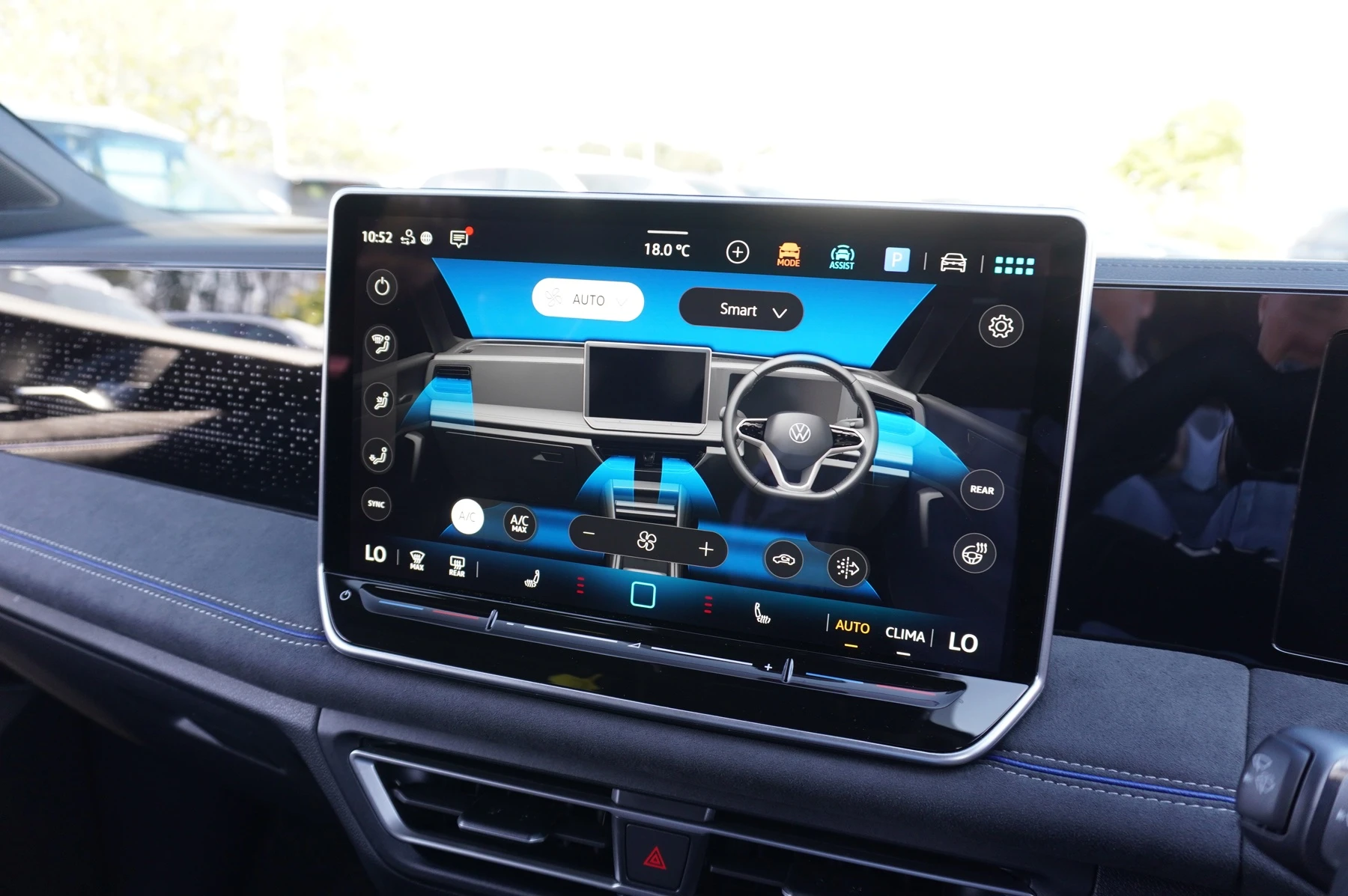Volkswagen-Tiguan-image-19