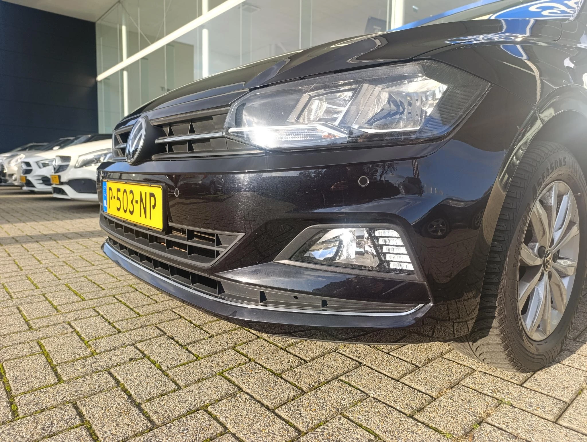 Volkswagen-Polo-image-6