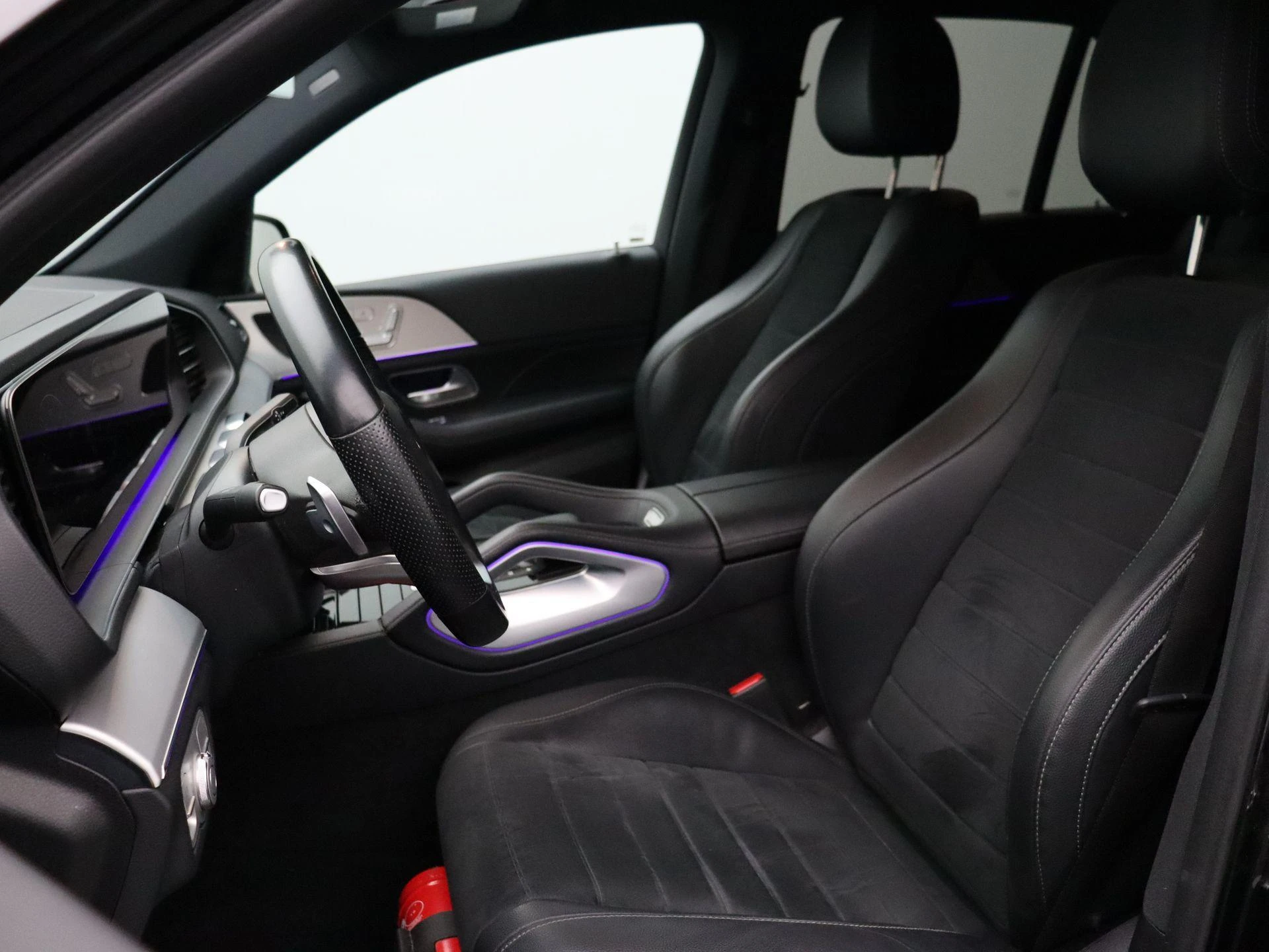 Mercedes-Benz-GLE-image-23