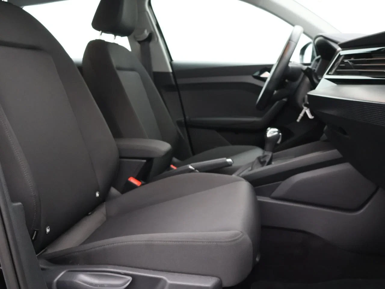 Audi-A1 Sportback-image-4