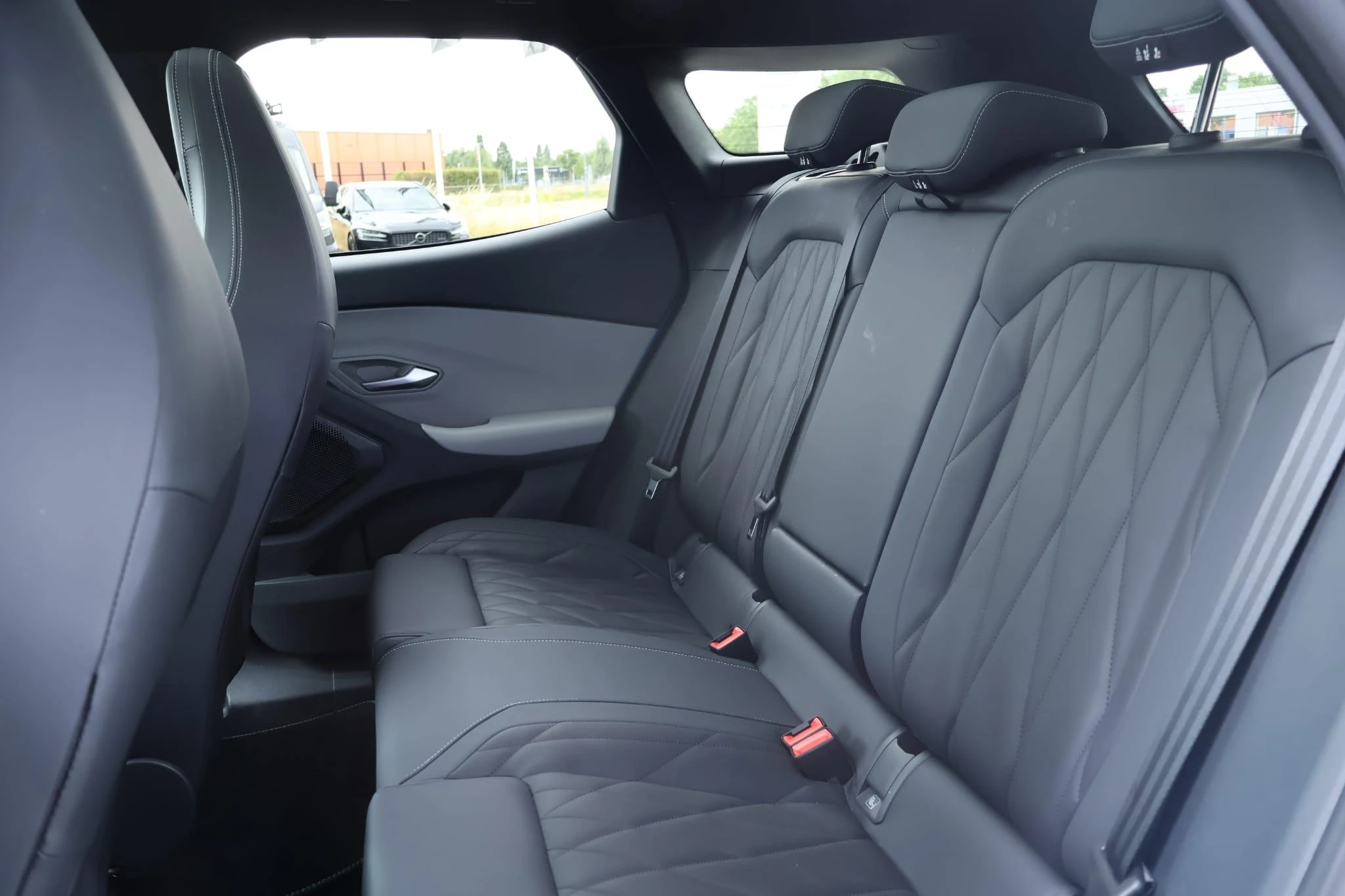 Ford-Explorer-image-11