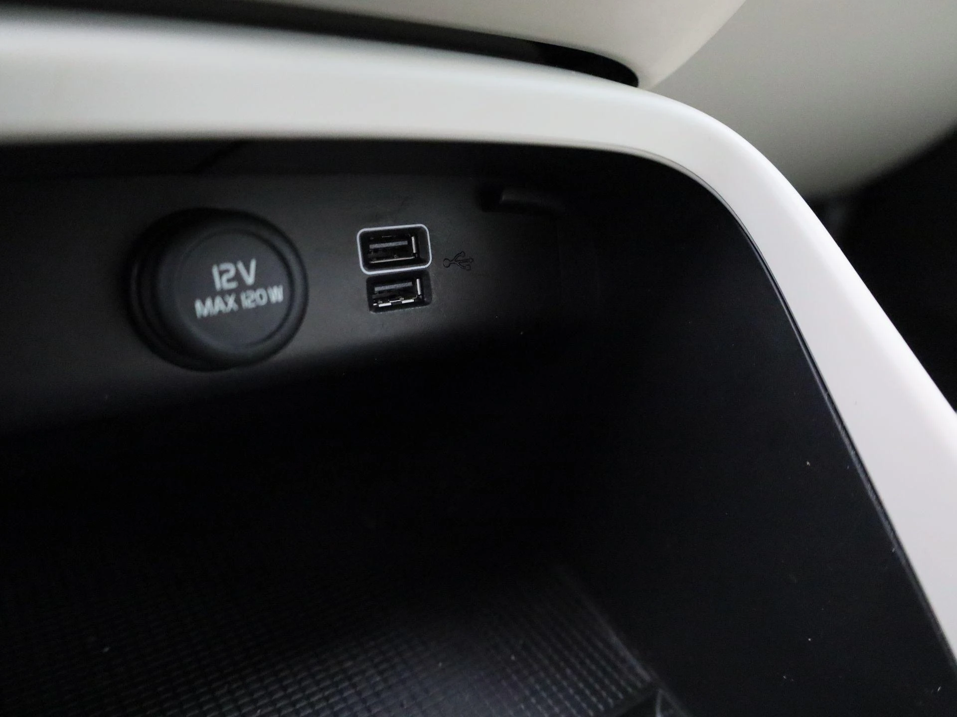 Volvo-XC40-image-24
