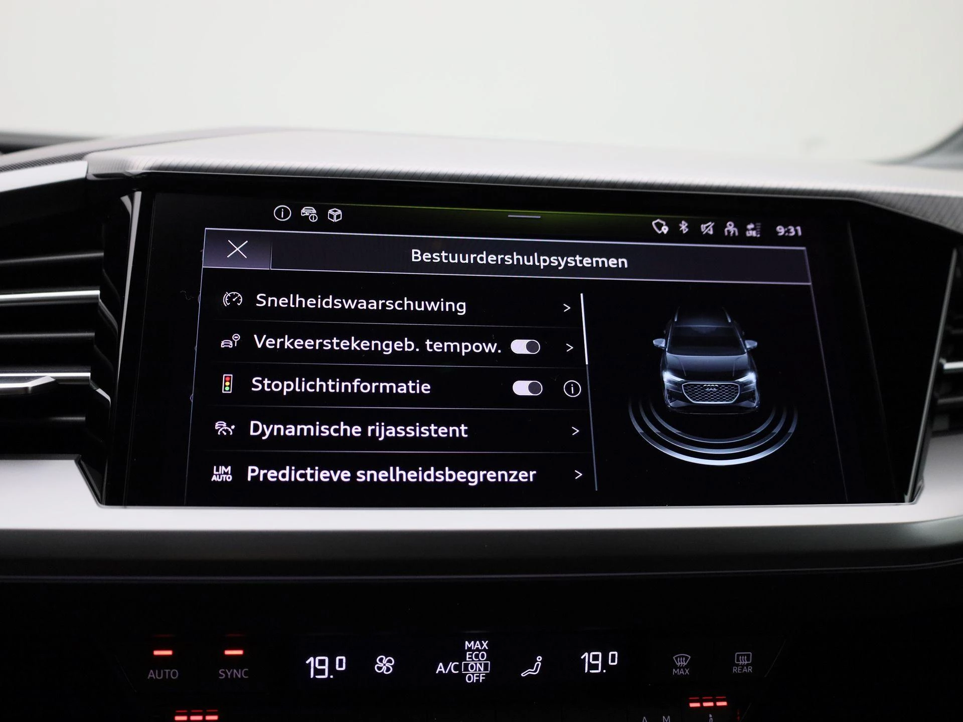 Audi-Q4 e-tron-image-28