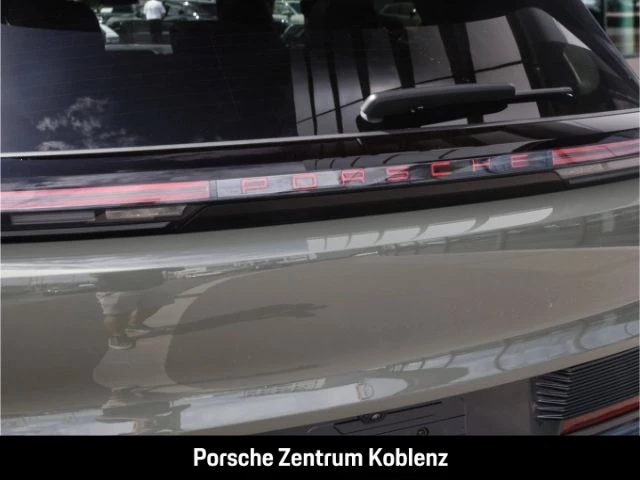 Porsche Cayenne Electric -