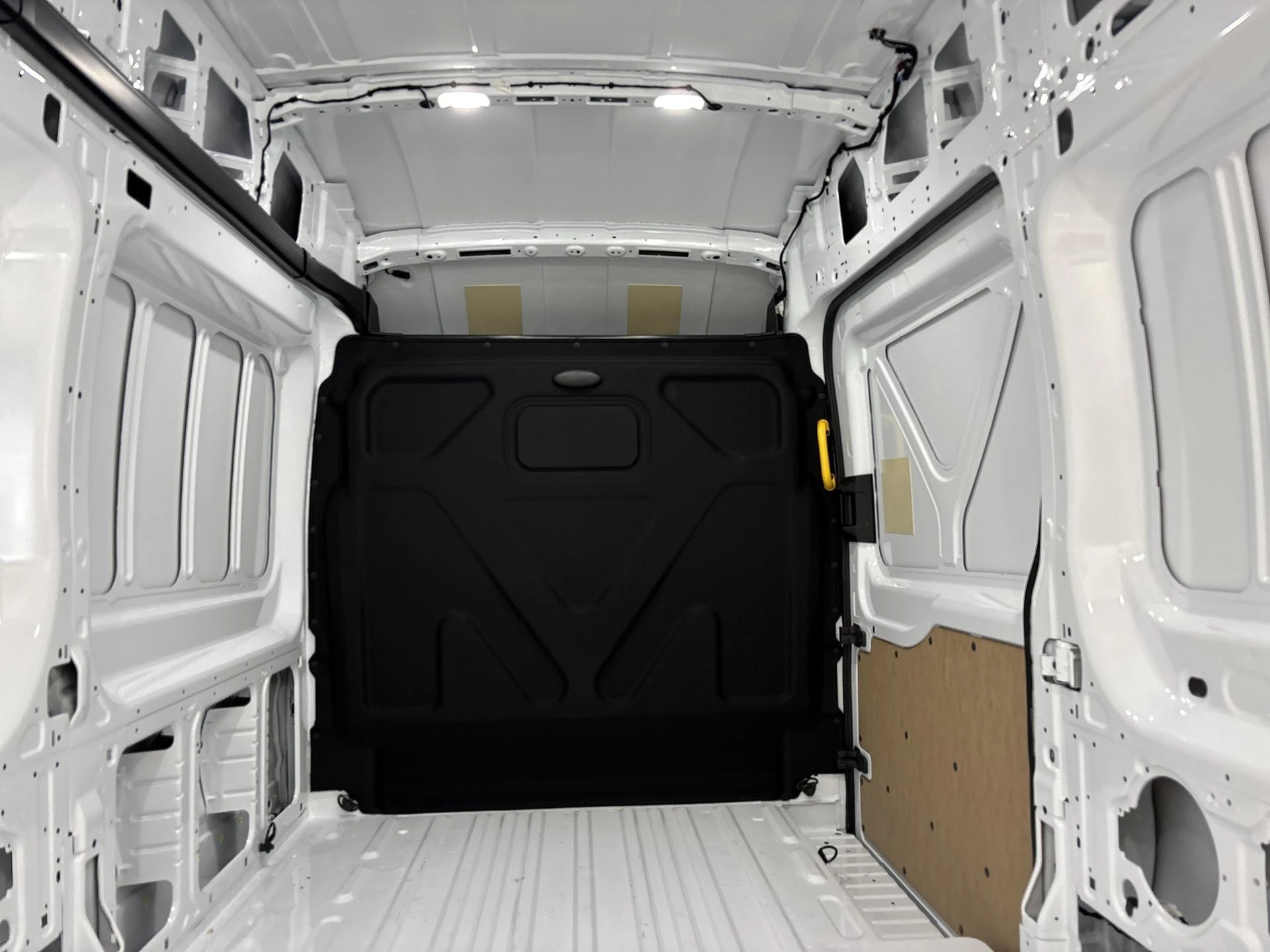 Ford-Transit-image-18