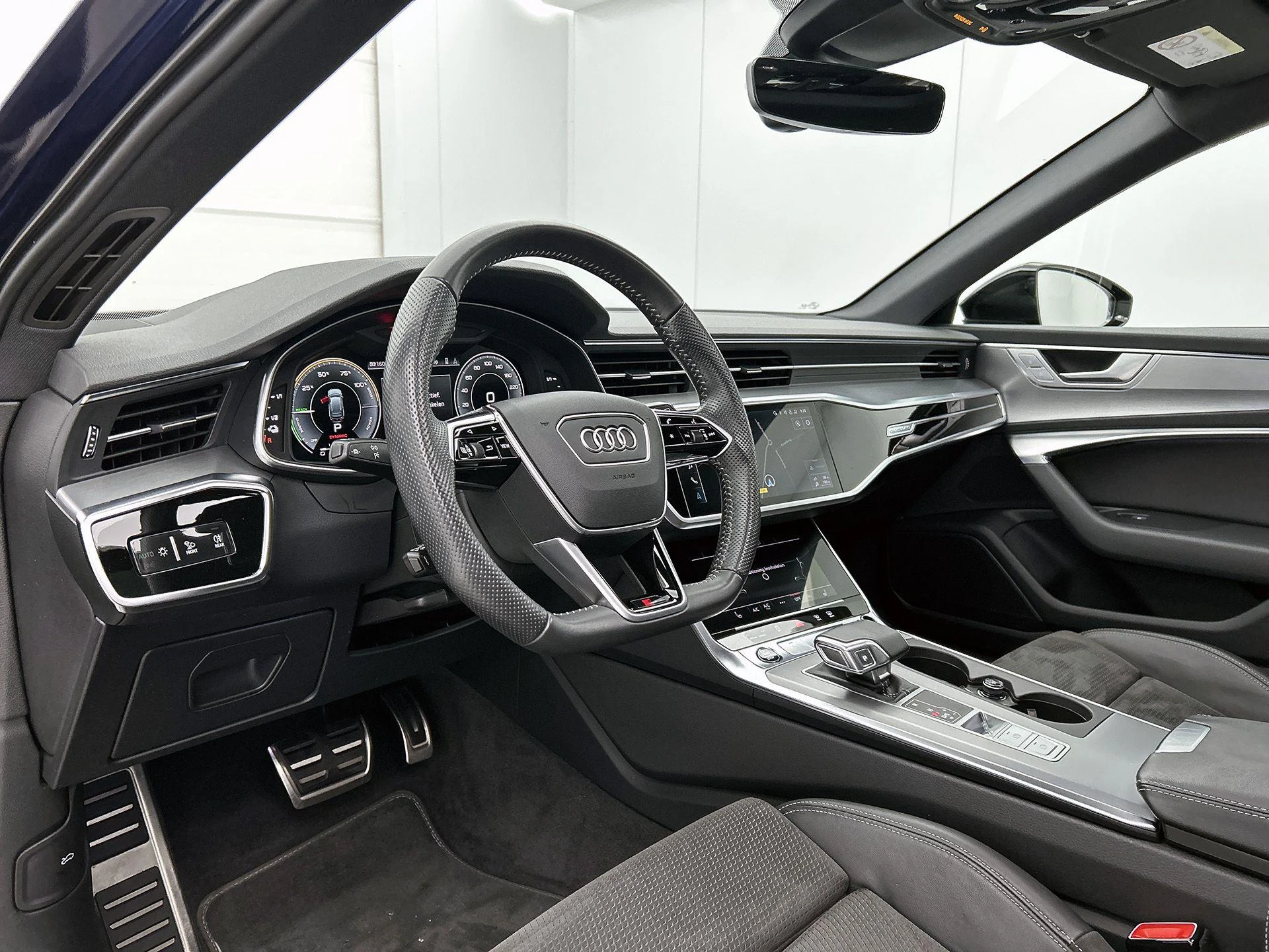 Audi-A6-image-19