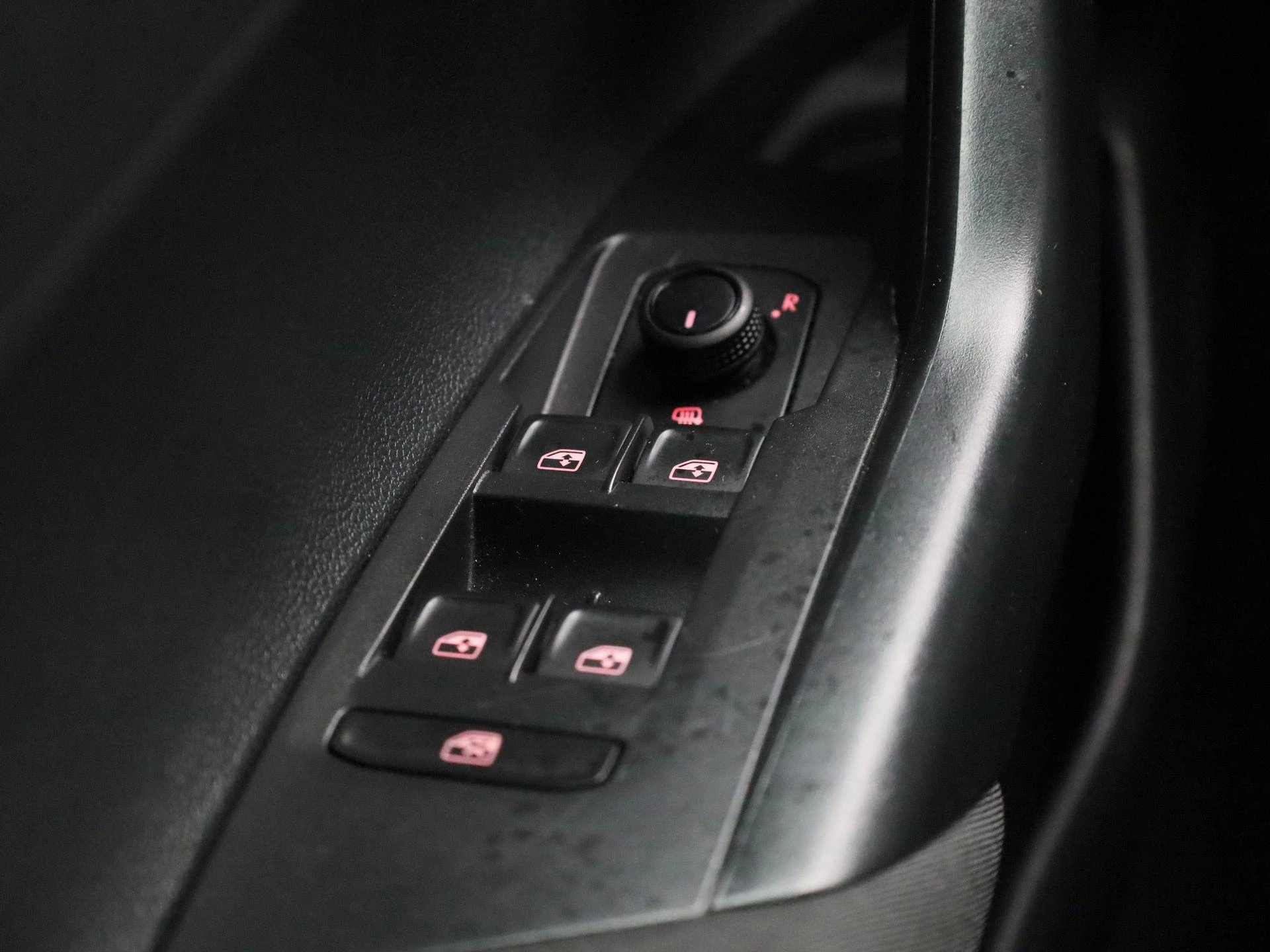 Volkswagen-Polo-image-28
