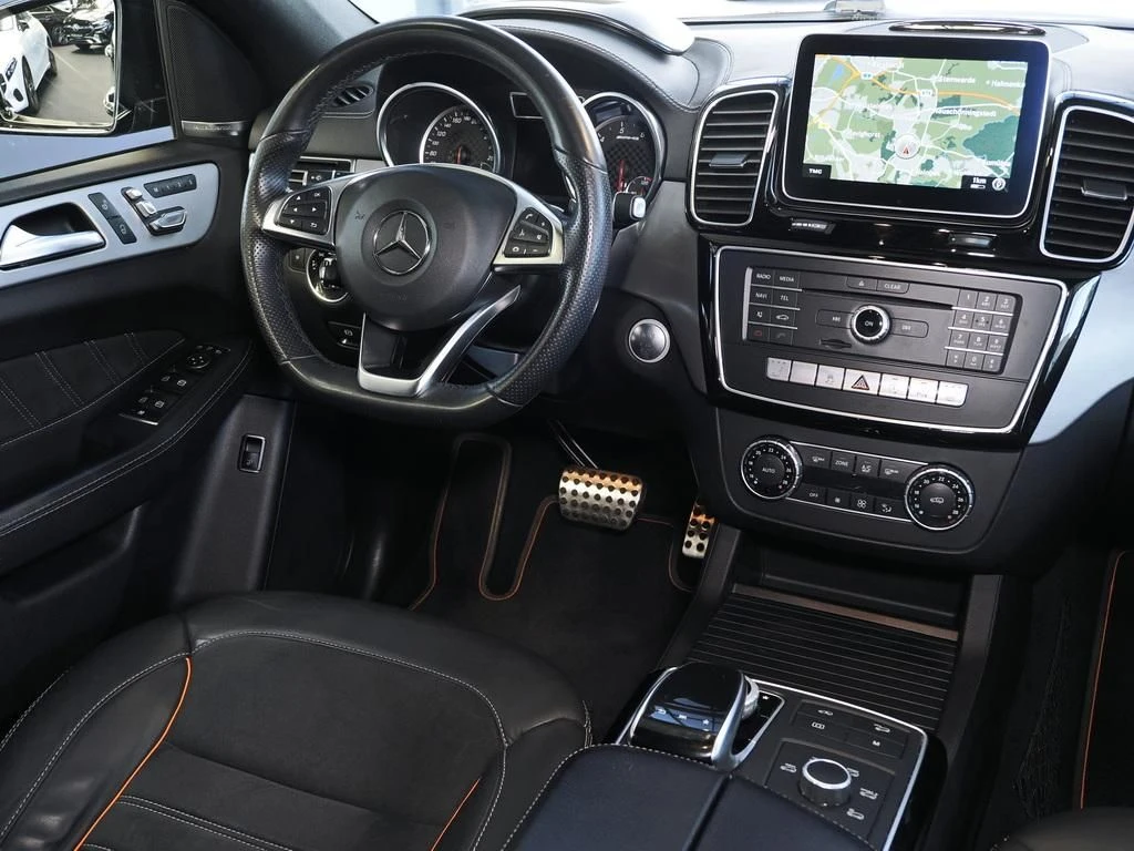 Mercedes-AMG-GLE 43 AMG-image-9