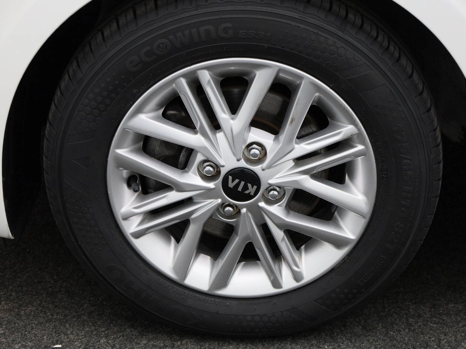 Kia-Picanto-image-12