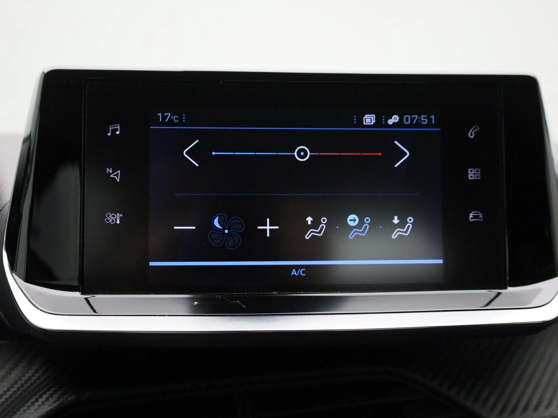 Peugeot-208-image-23