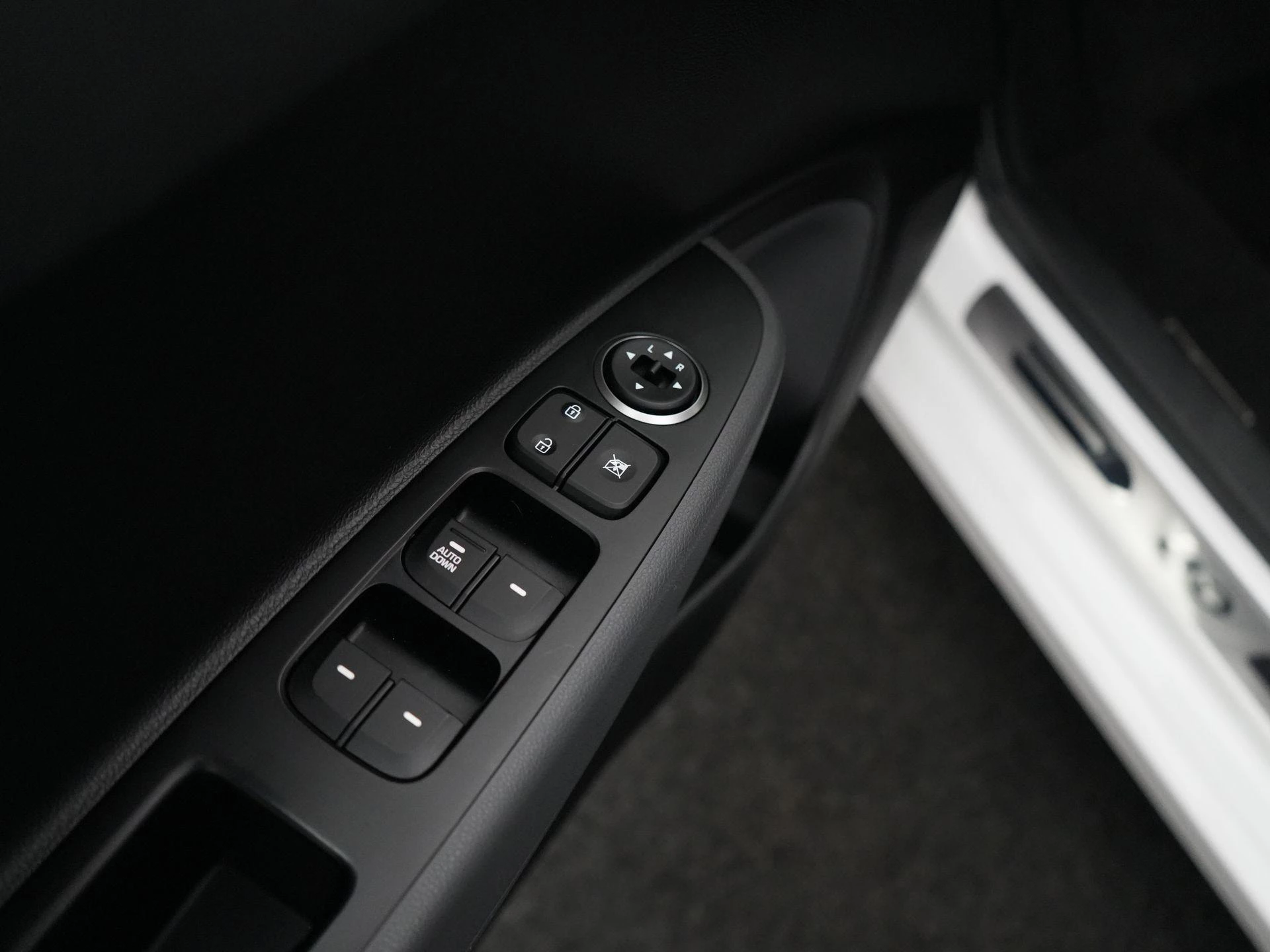 Hyundai-i10-image-29