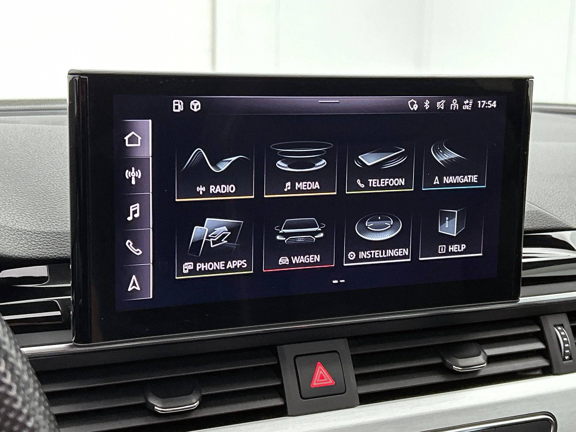 Audi A4 Avant 35 TFSI Launch edition Sport 150 PK
