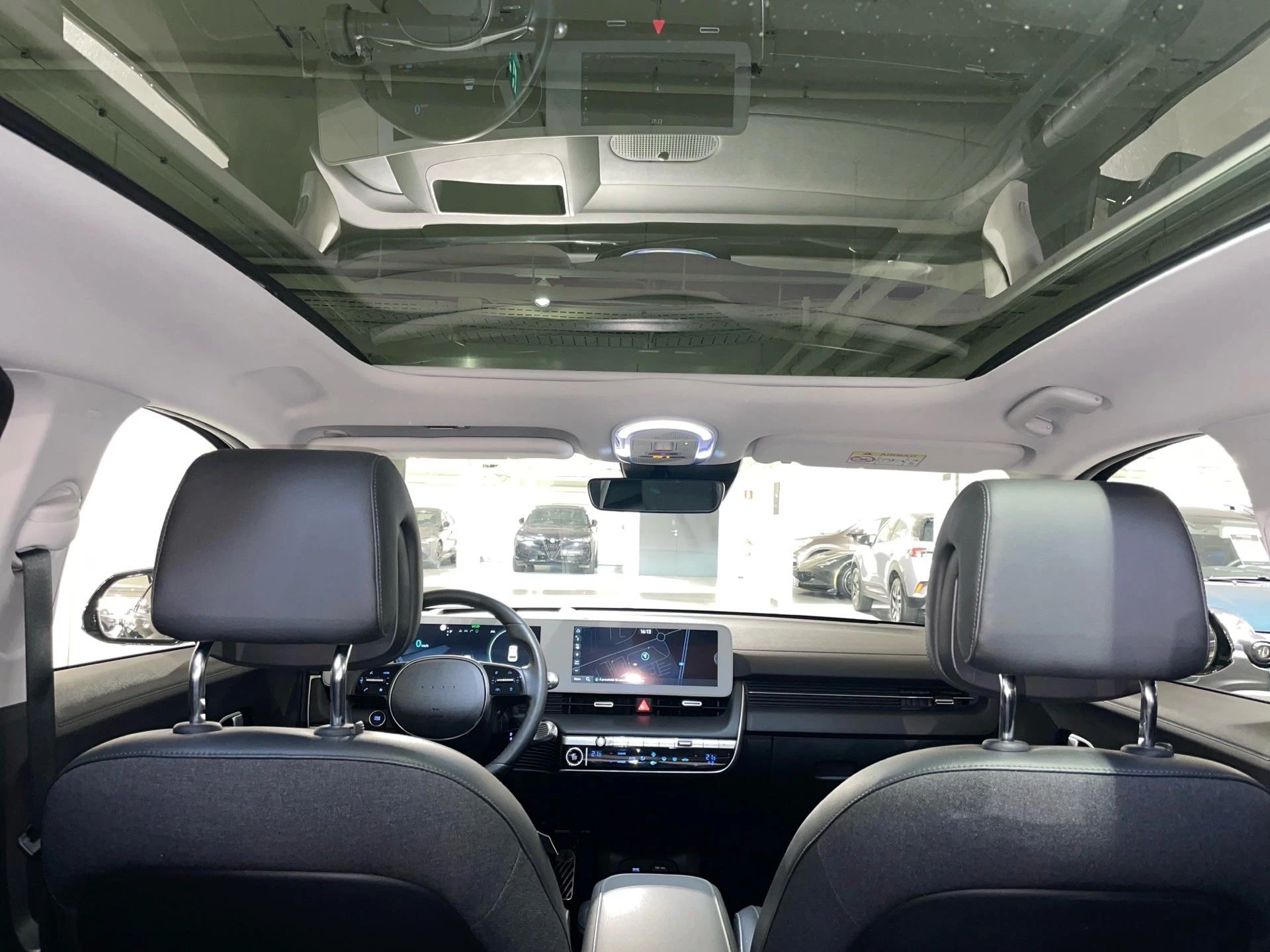 Hyundai IONIQ 73kWh Balance Vision