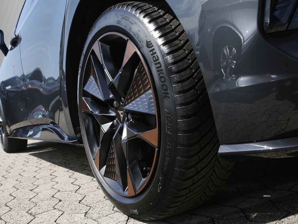 CUPRA-Born-image-4