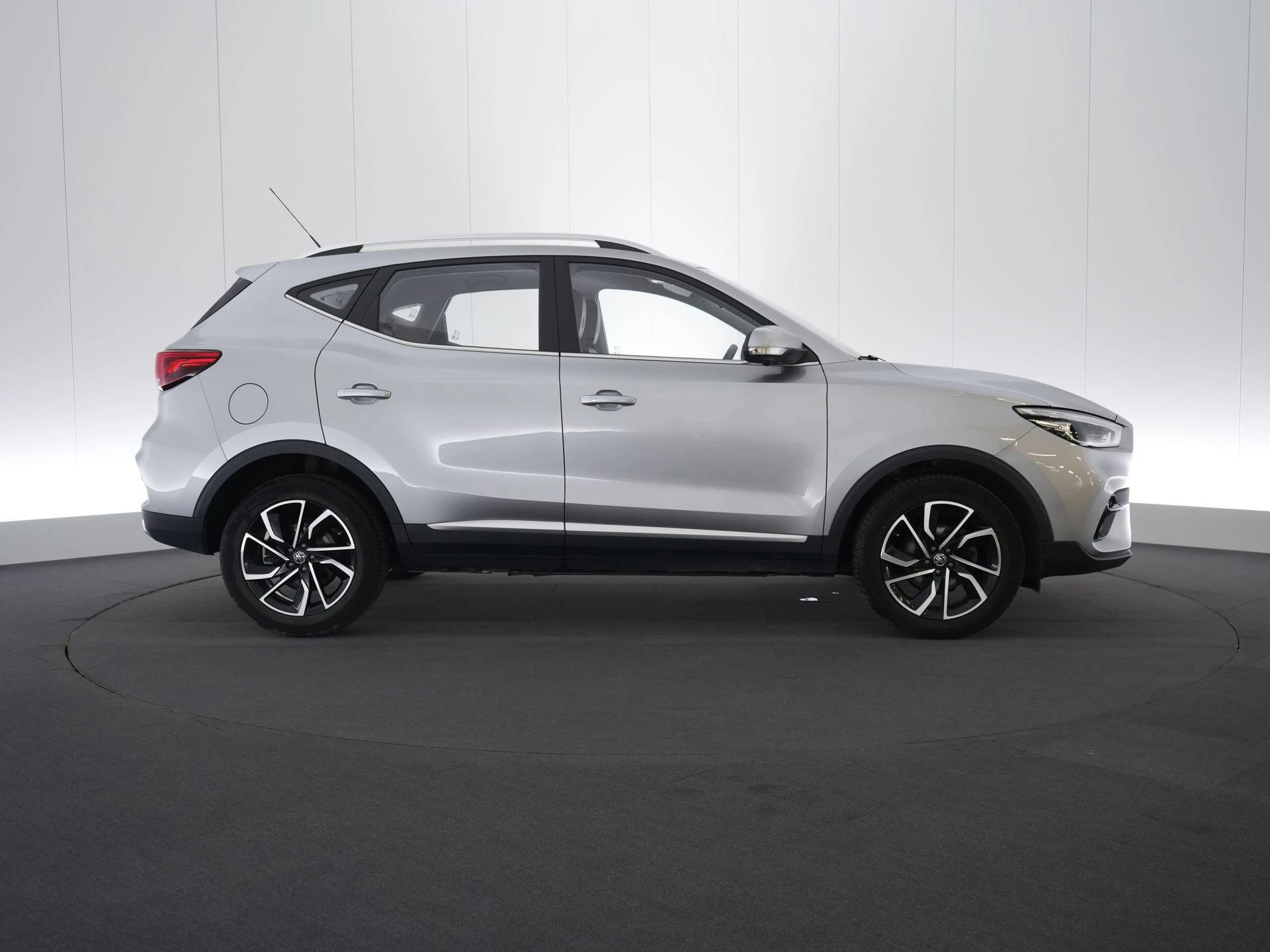 MG-ZS-image-5