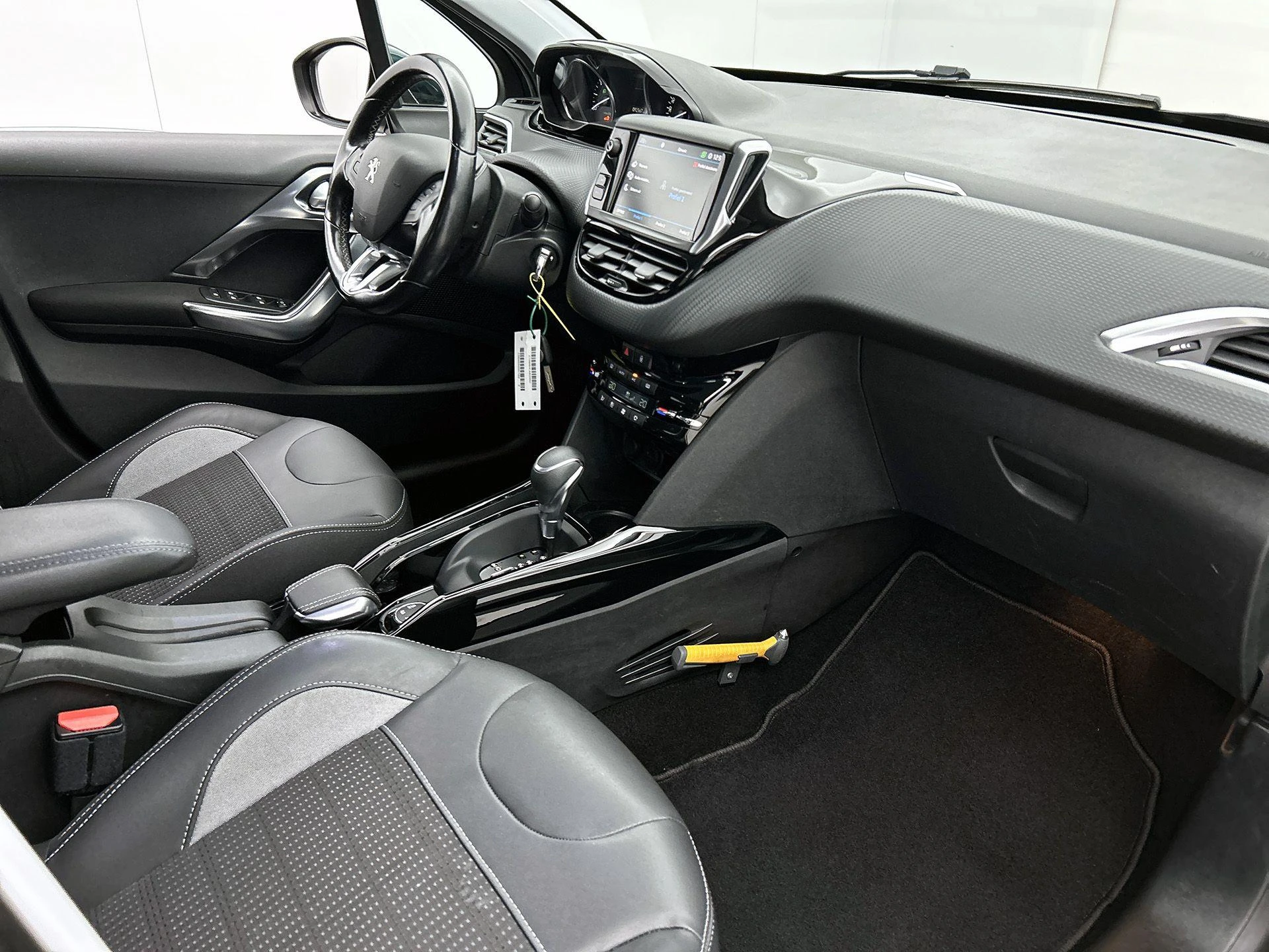Peugeot-2008-image-20