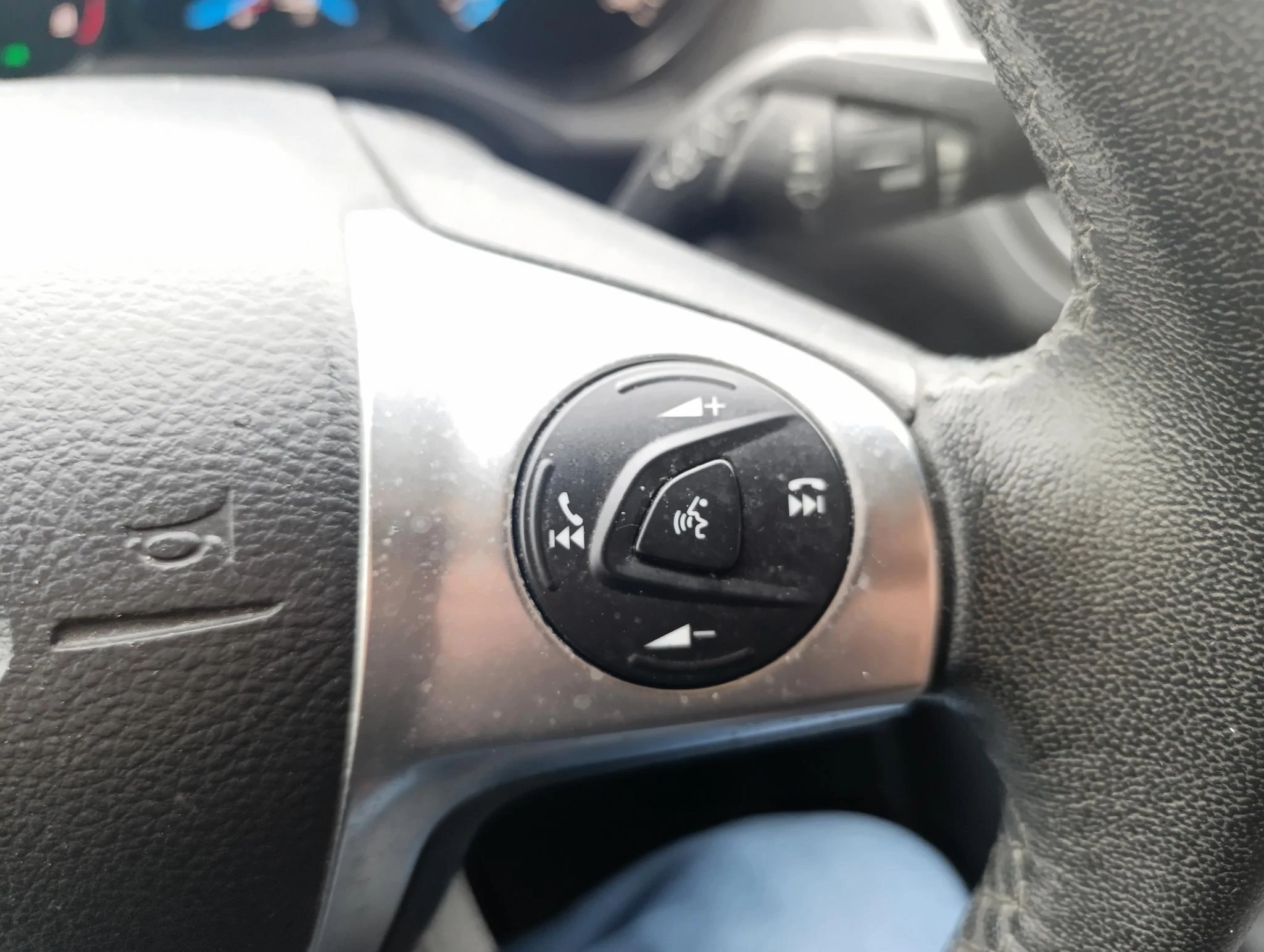 Ford-Kuga-image-21