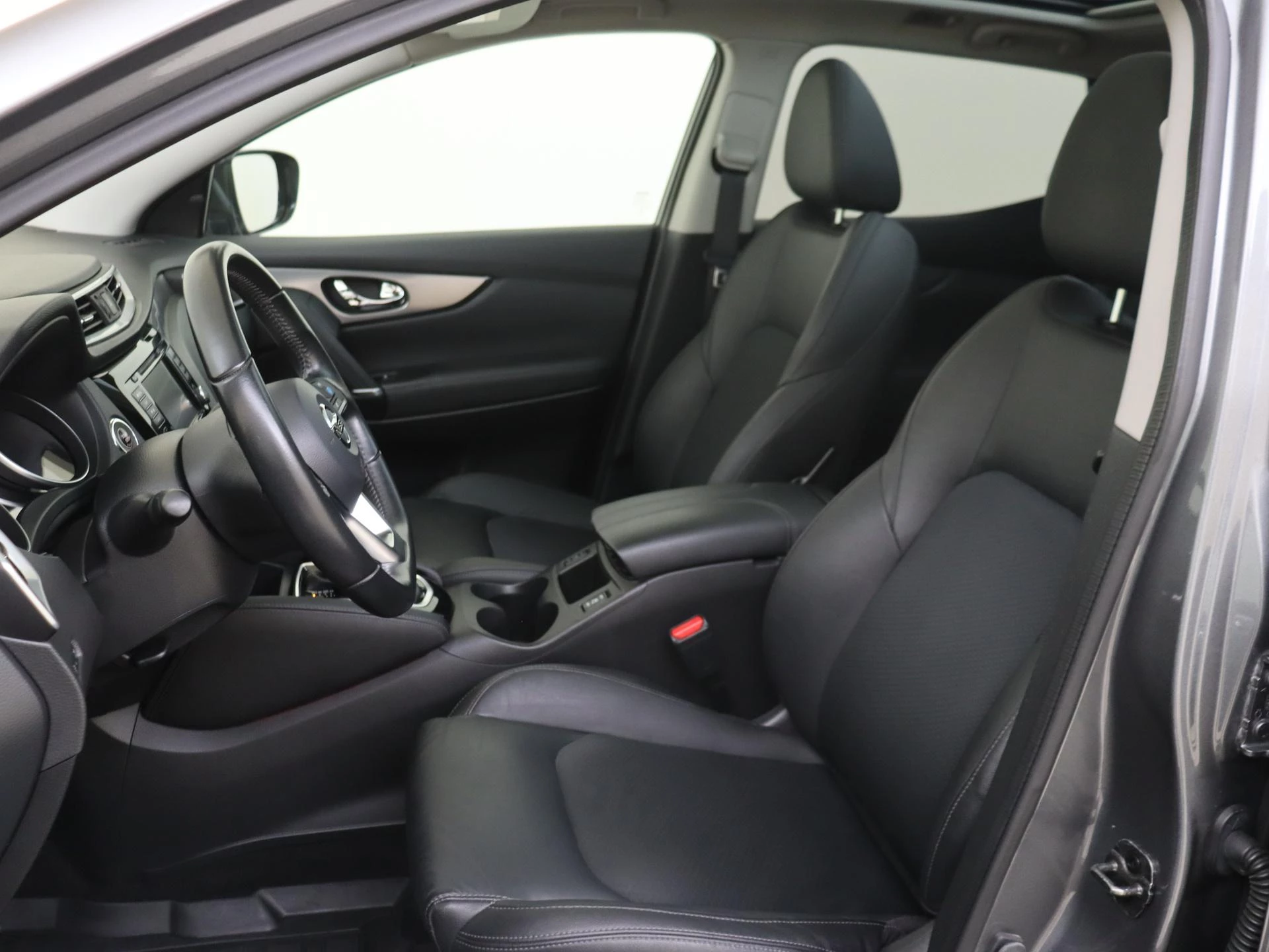 Nissan-QASHQAI-image-10