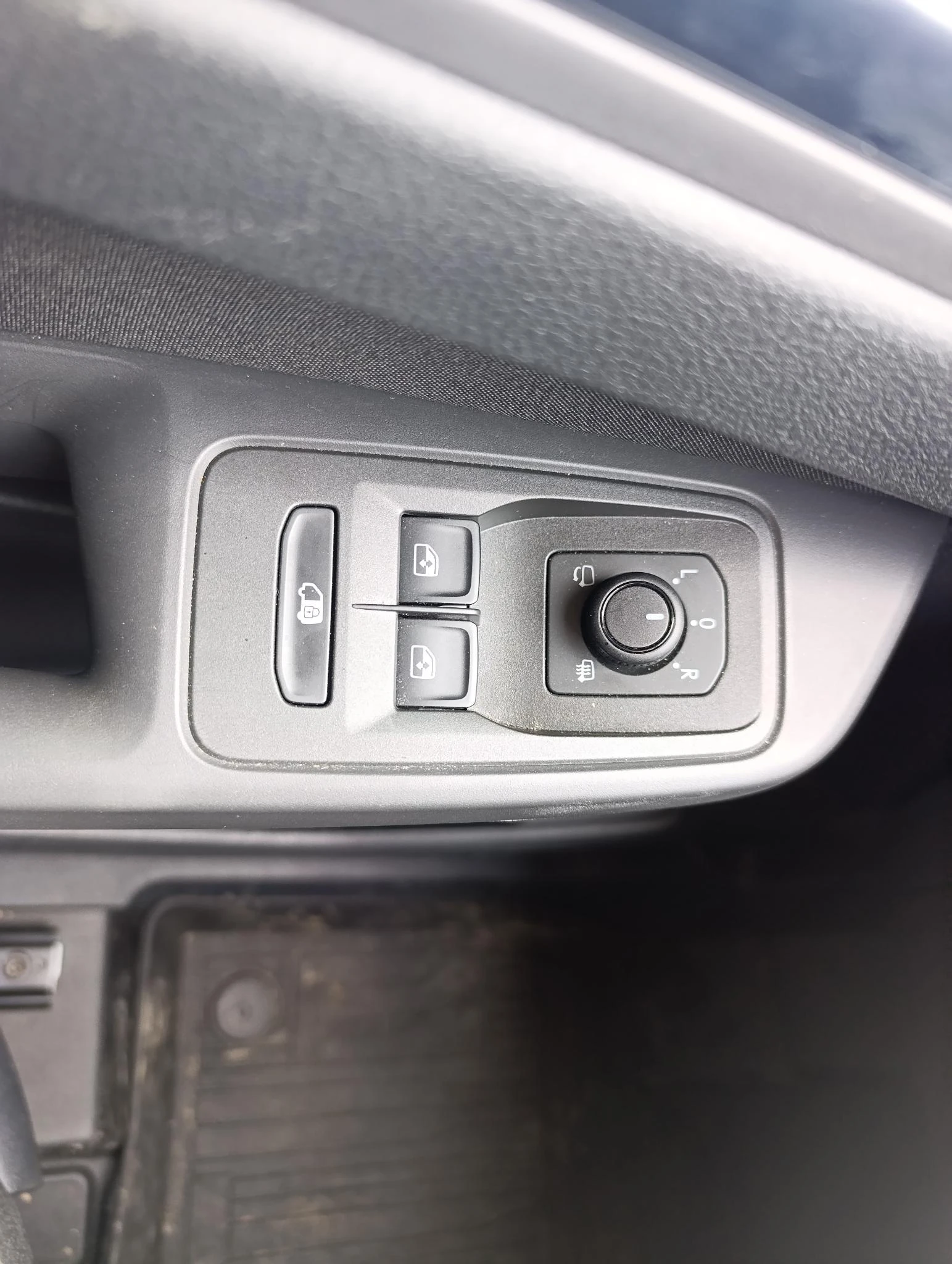 Ford-Transit Connect-image-15