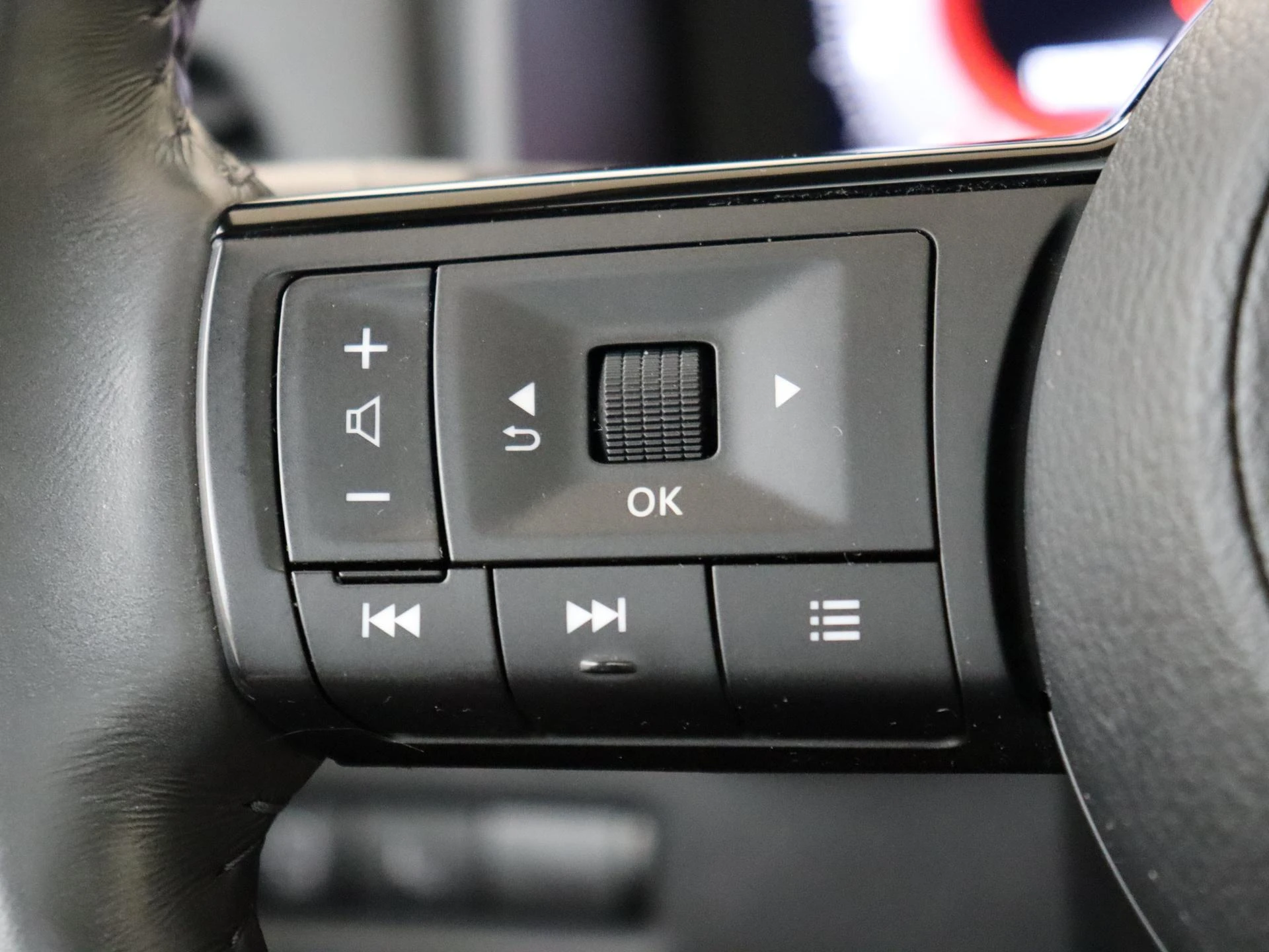 Nissan-QASHQAI-image-11