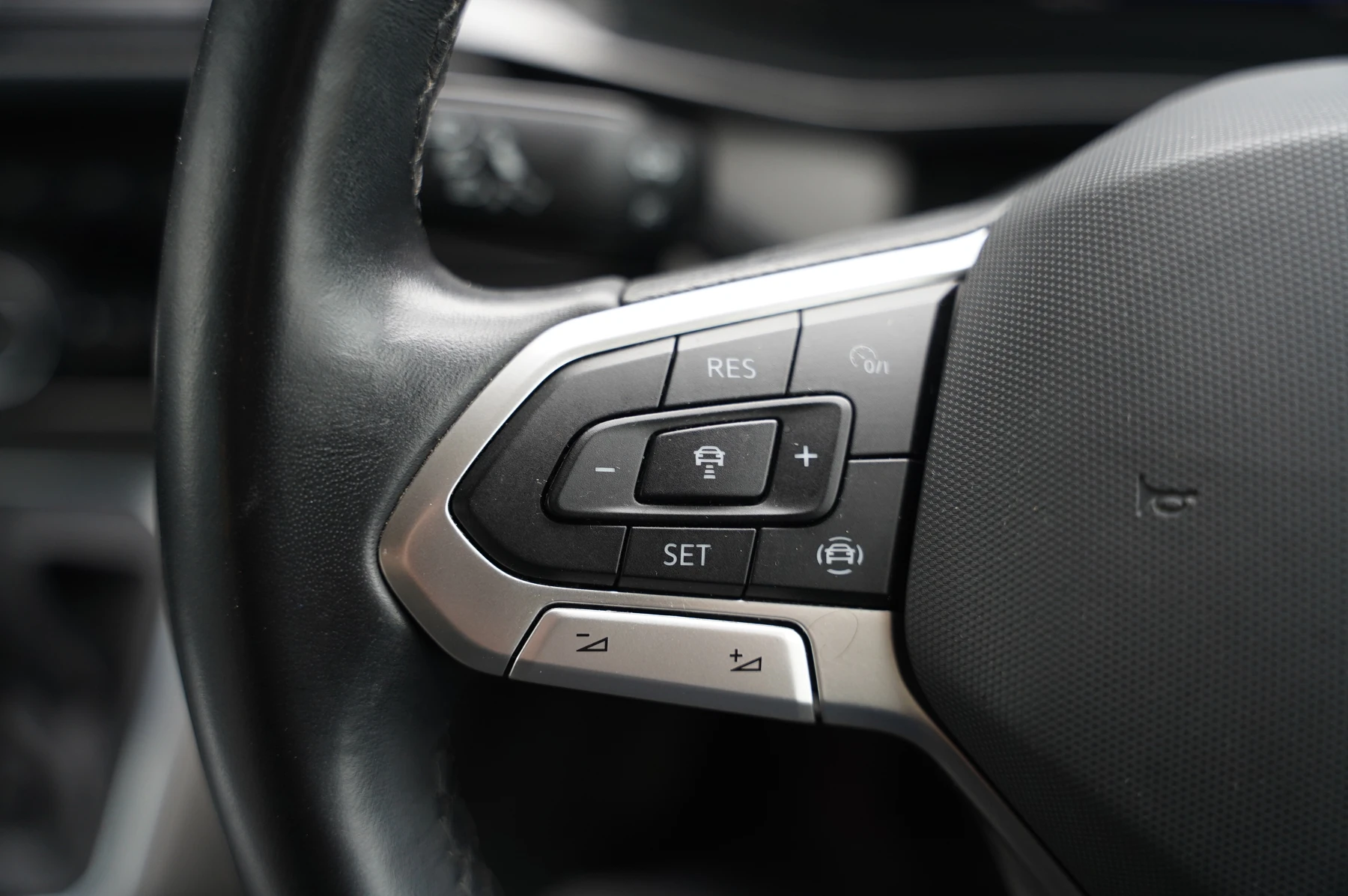 Volkswagen-California-image-16