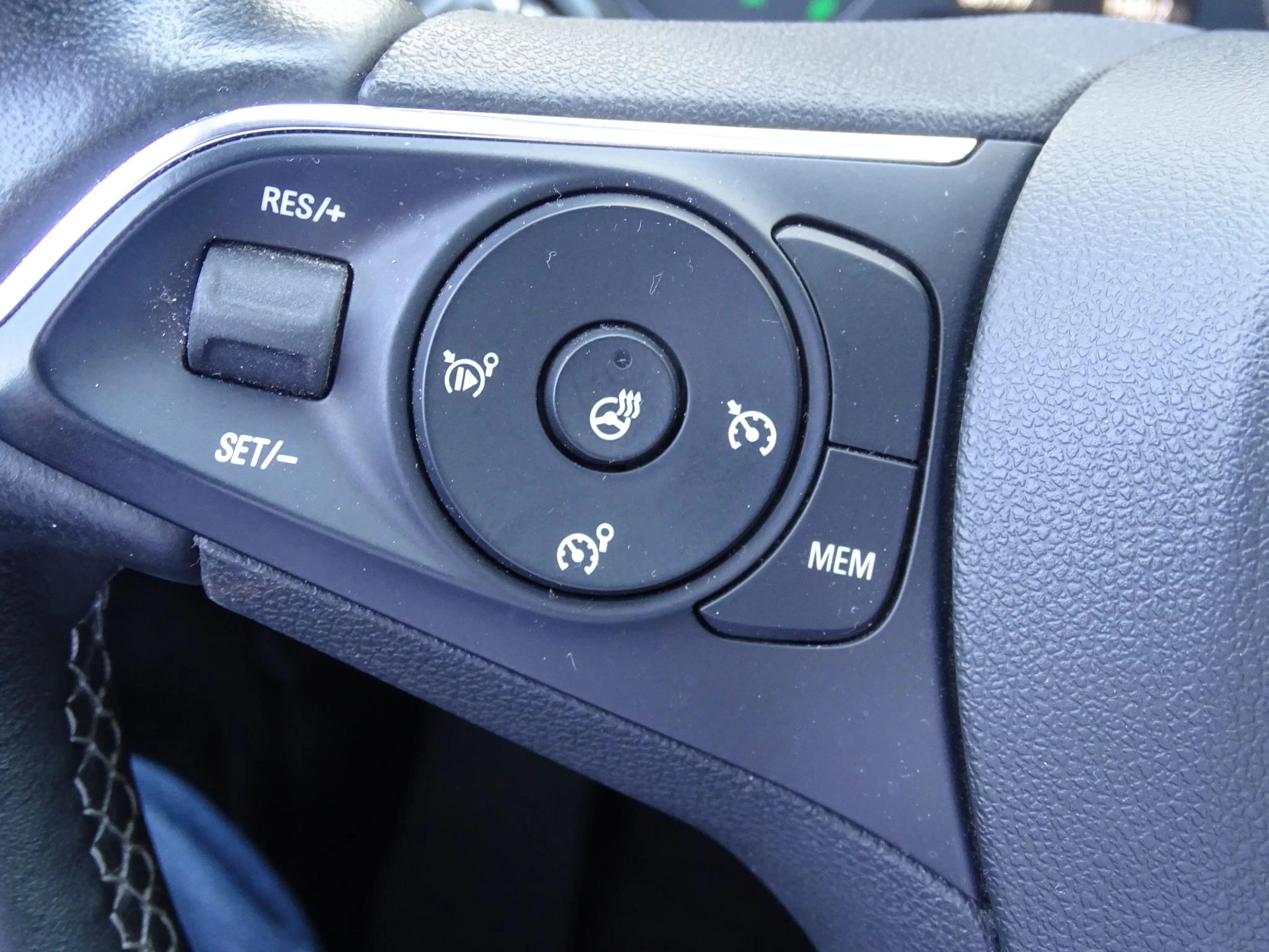 Opel-Grandland X-image-21