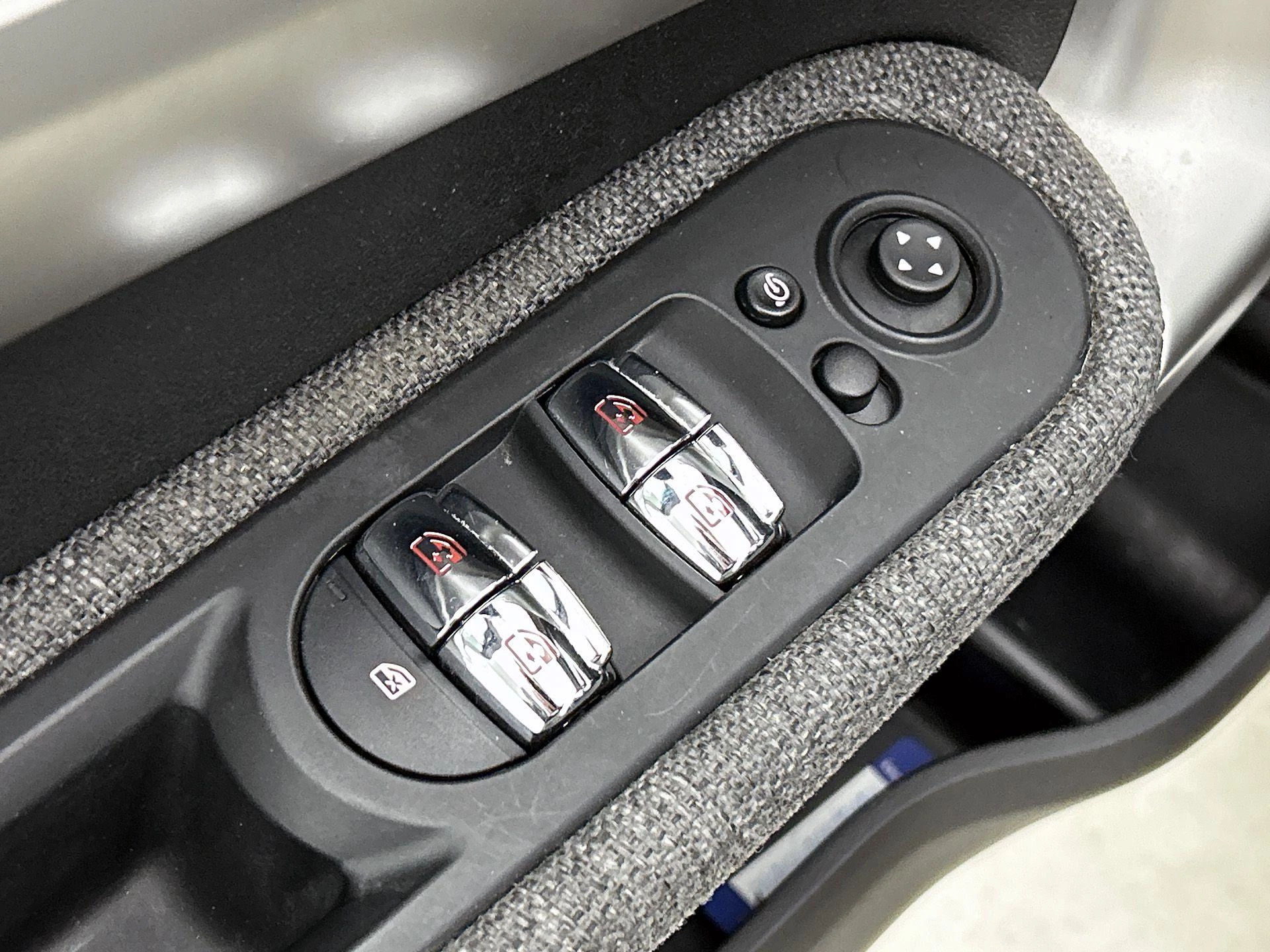 MINI-Countryman-image-28