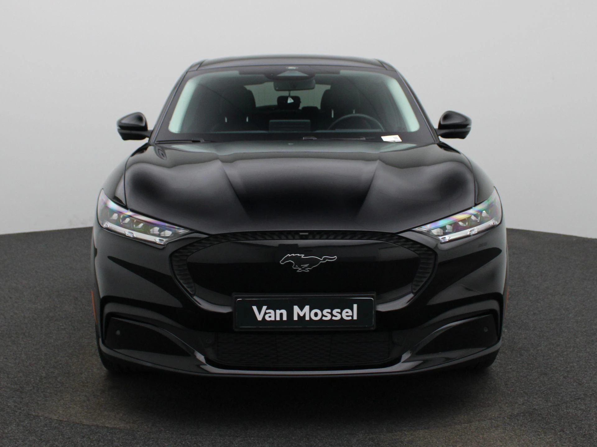 Ford Mustang Mach-E 72kWh Standard Range RWD