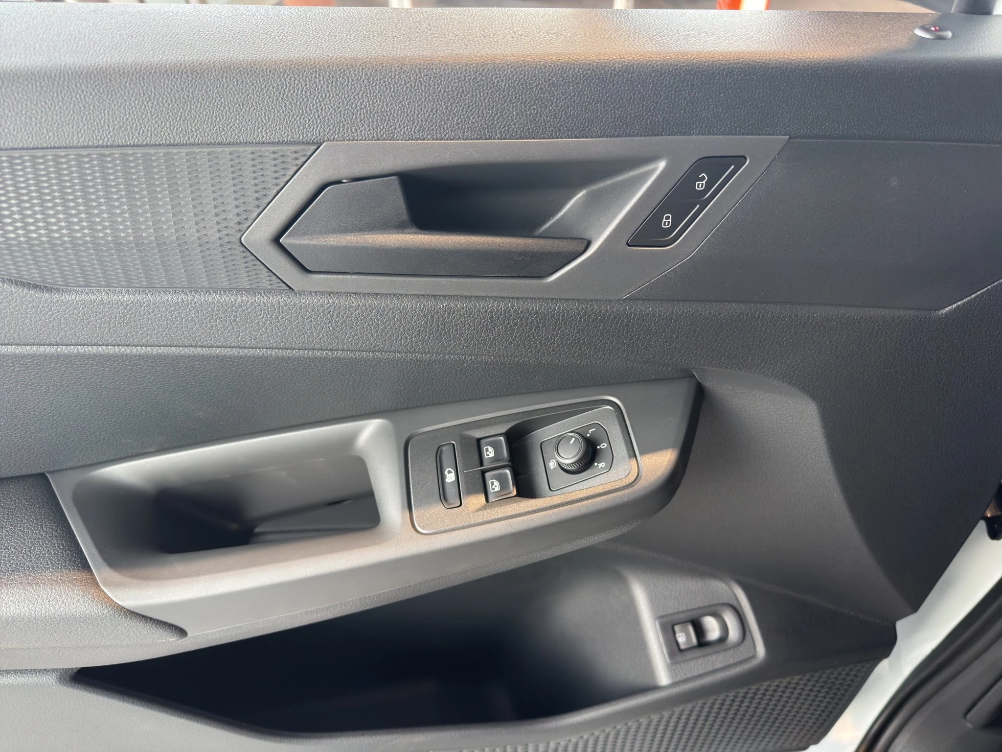 Ford Transit Connect L1 Trend Plug-In Hybrid AUT HOLZBODEN