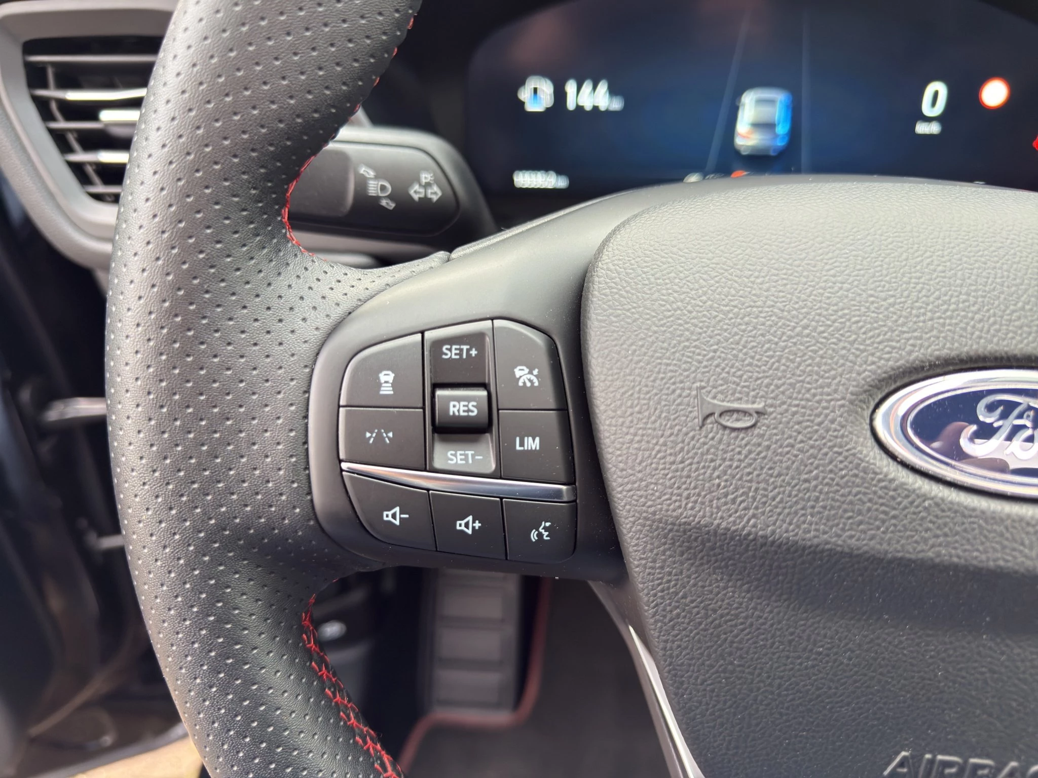 Ford-Kuga-image-20