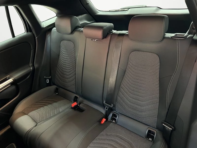 Mercedes-Benz GLA 200 PROGRESSIVE DISTRONIC MBUX KLIMA SHZ ProgressiveH247 GLA 200 PROGRESSIVE DISTRONIC MBUX KLIMA SHZ Progressive