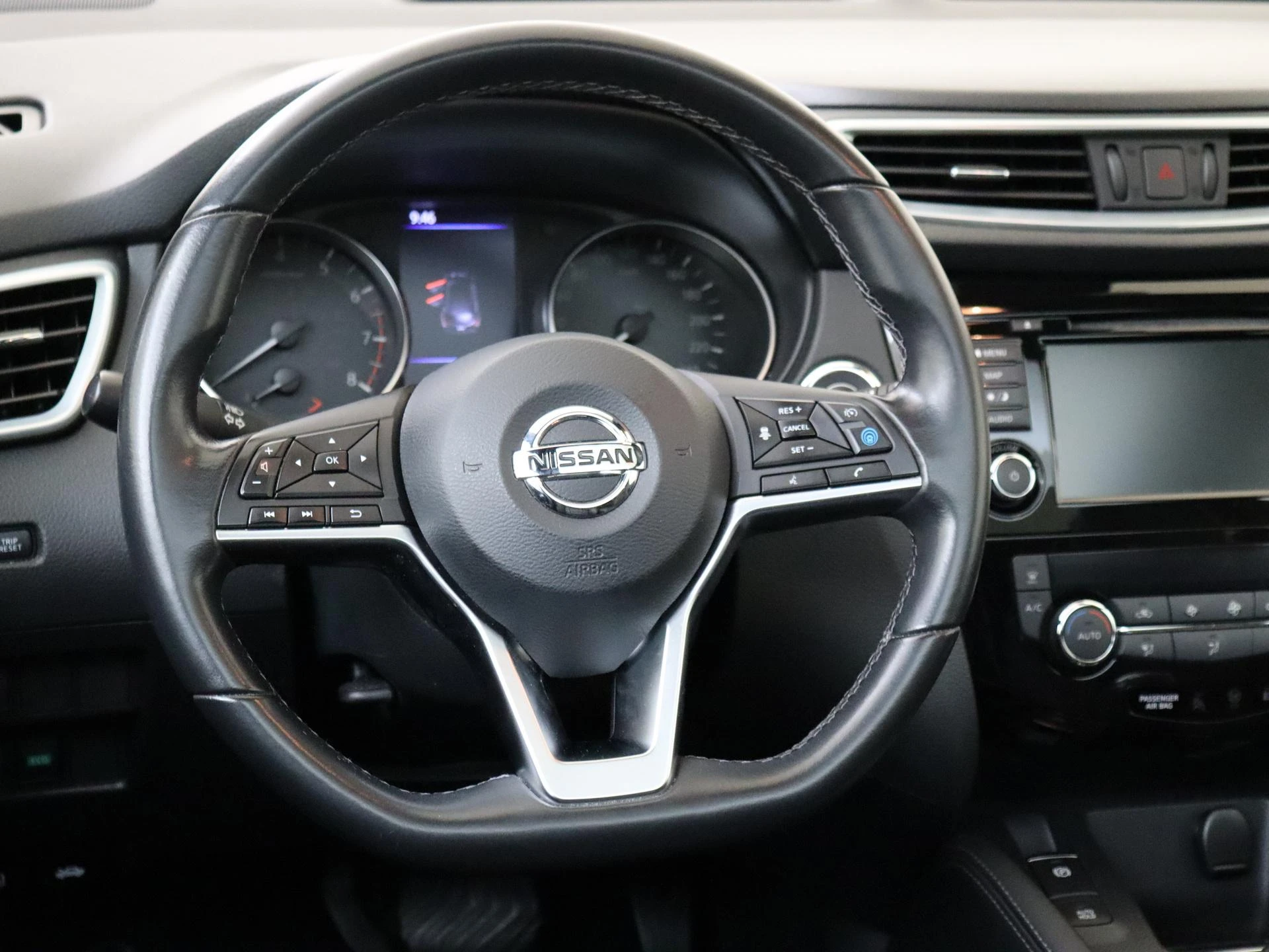 Nissan-QASHQAI-image-9