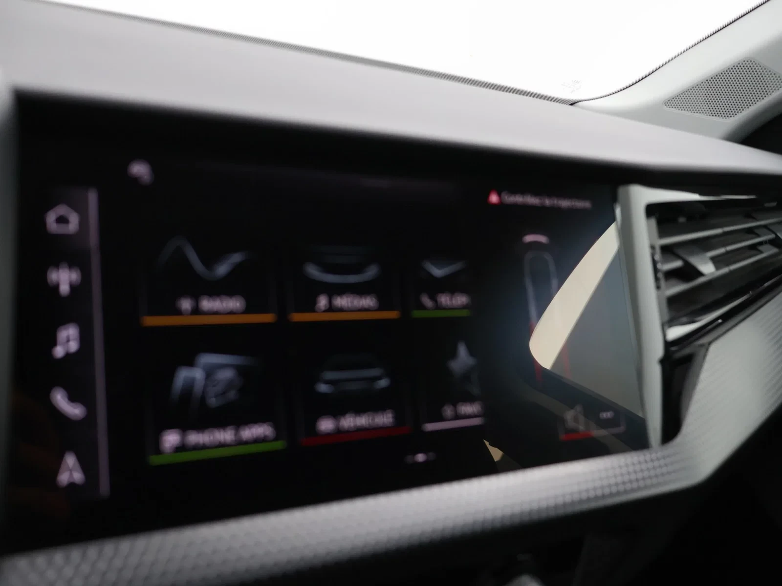 Audi-A1 Sportback-image-18