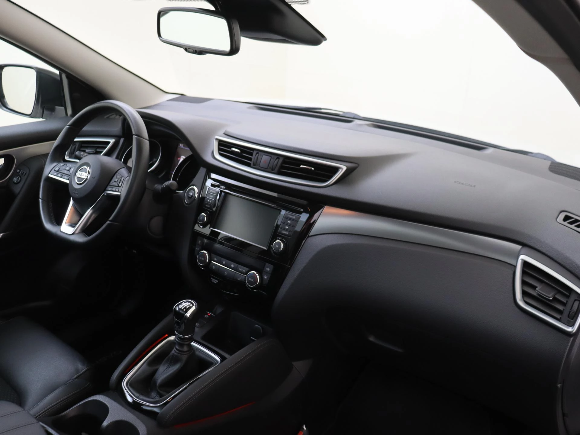 Nissan-QASHQAI-image-6