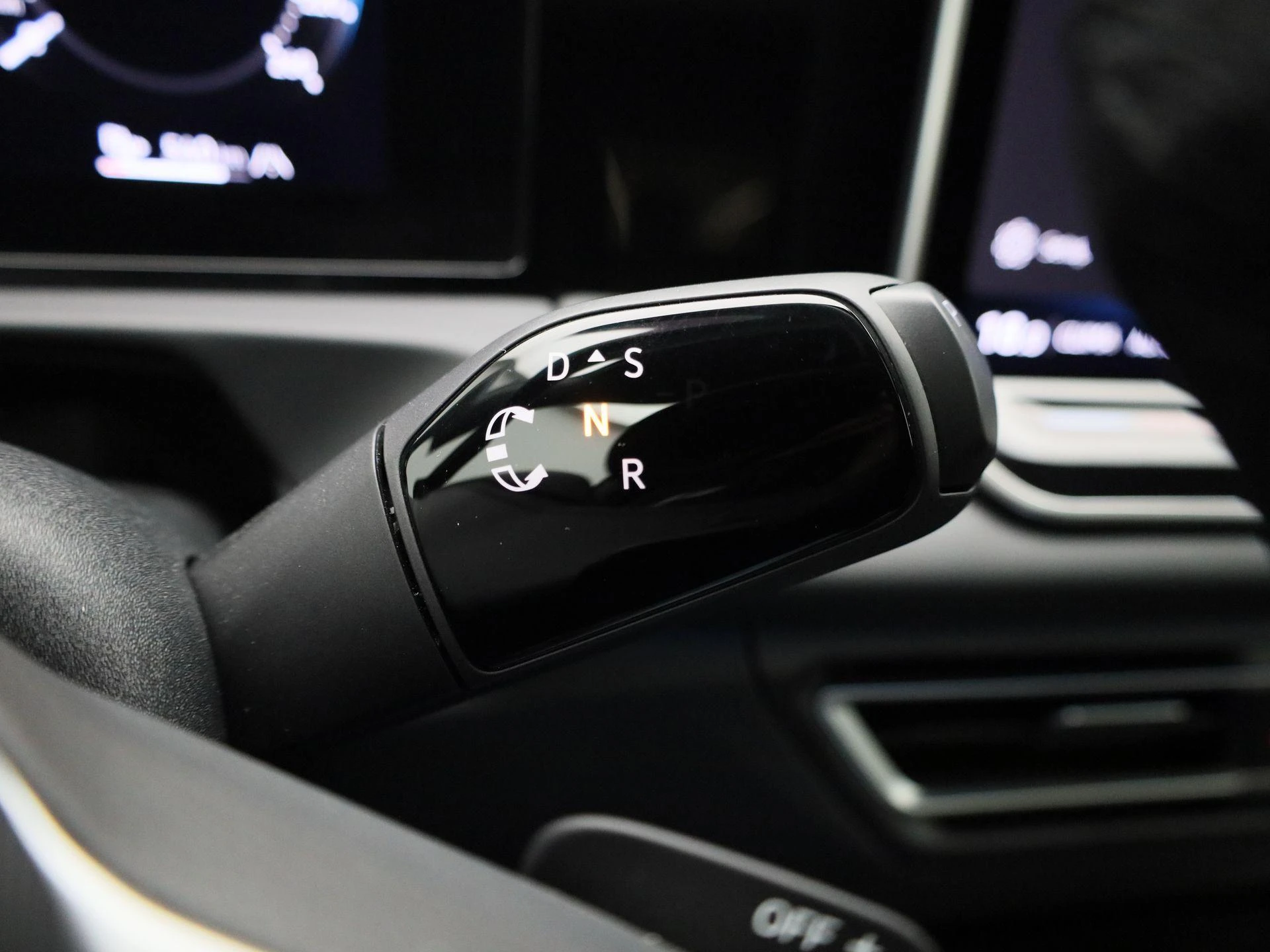 Volkswagen Tiguan 1.5 eHybrid R-Line Edition 204 PK|