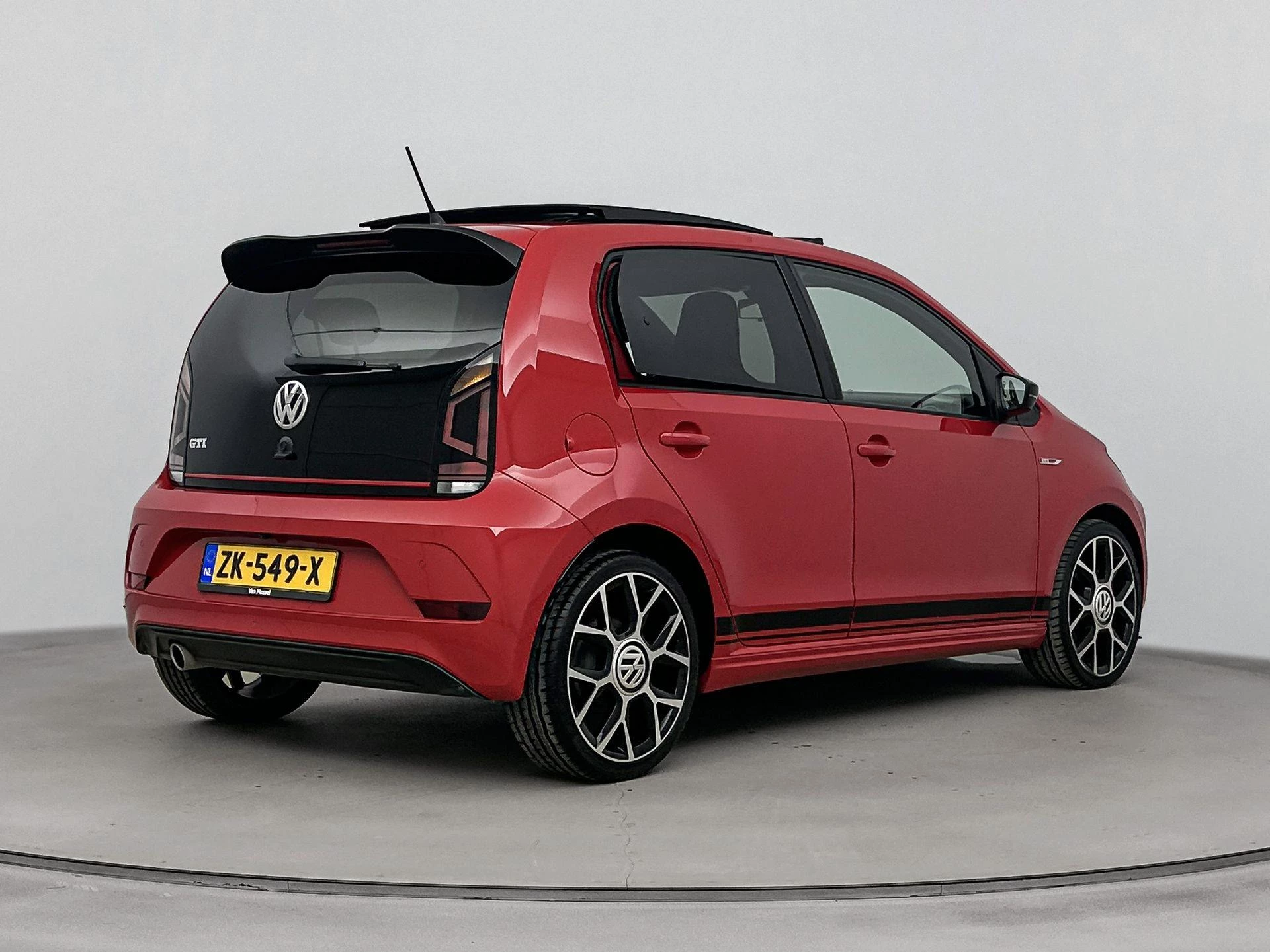 Volkswagen up! 1.0 TSI GTI 116PK