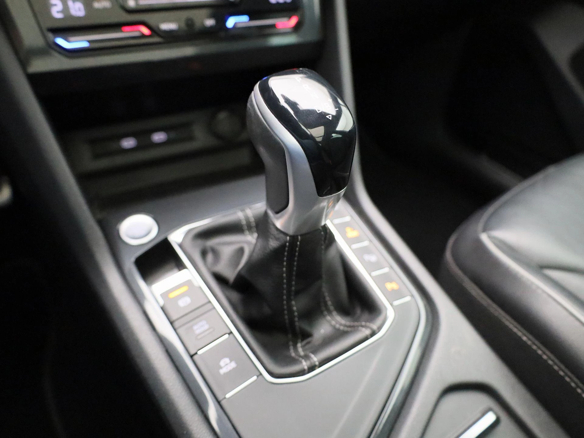 Volkswagen Tiguan 1.4 TSI eHybrid R-Line Business+ 245 PK|