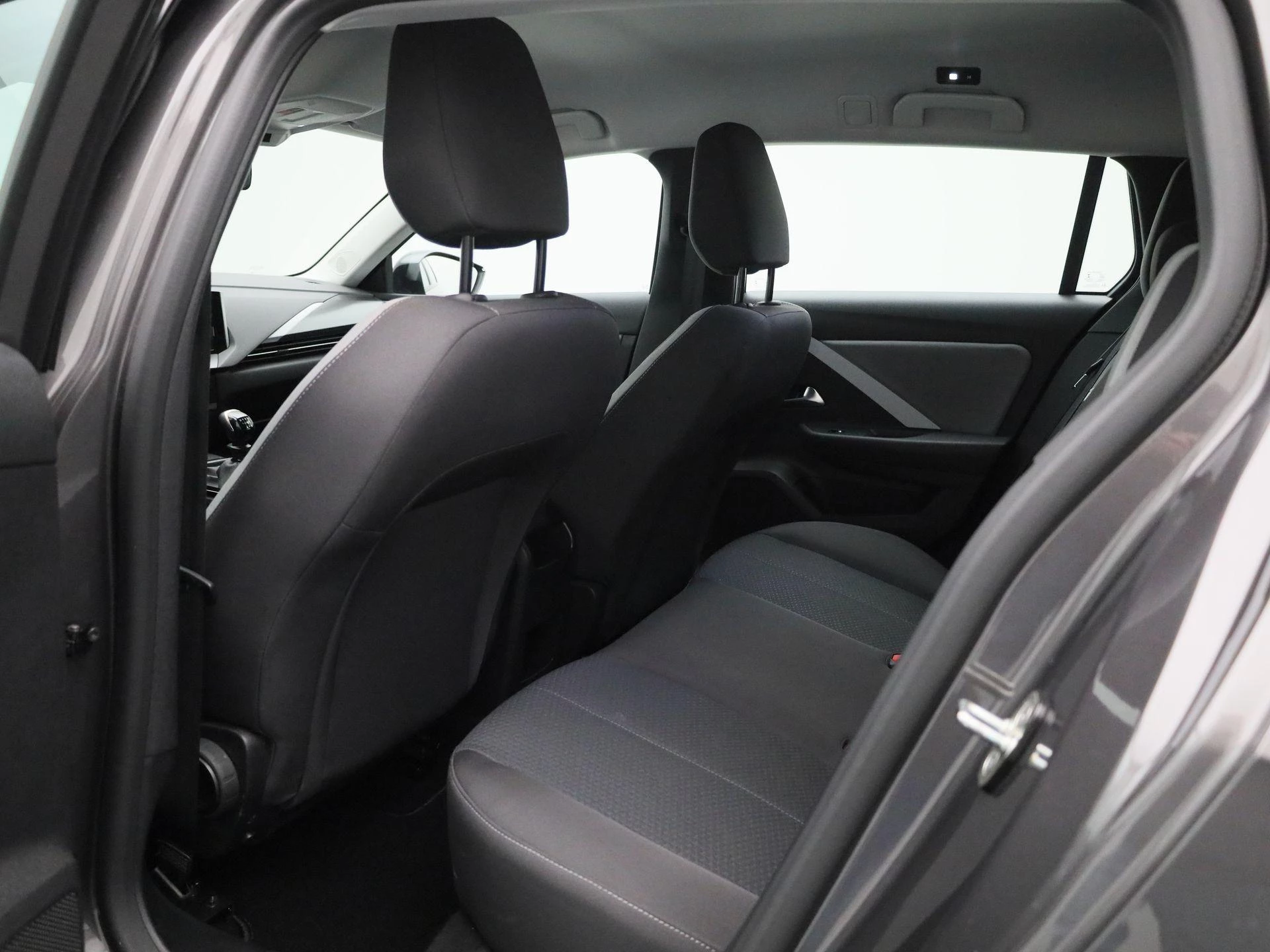 Opel-Astra-image-9