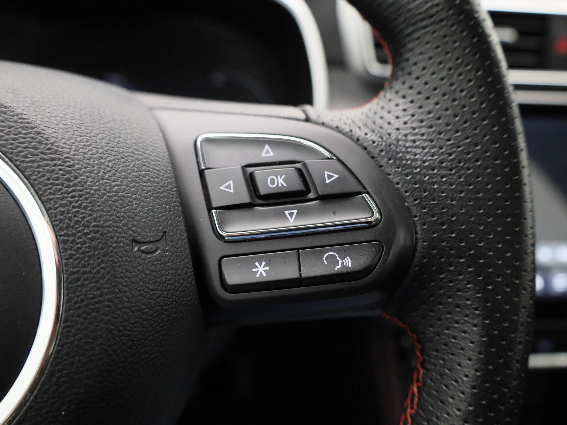 MG ZS EV Long Range Luxury 70 kWh