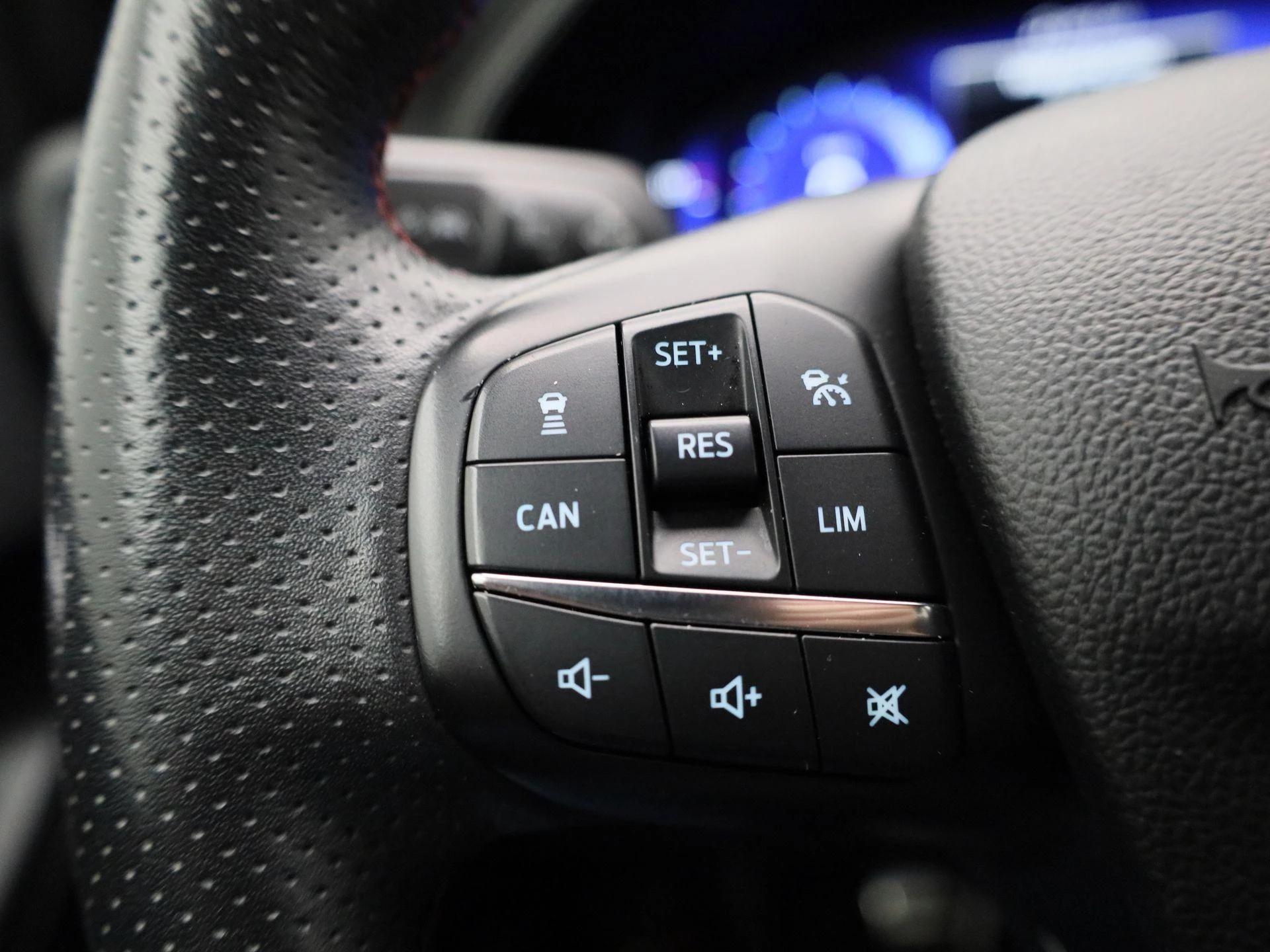 Ford Focus Wagon 1.0 EcoBoost Hybrid ST Line X Business