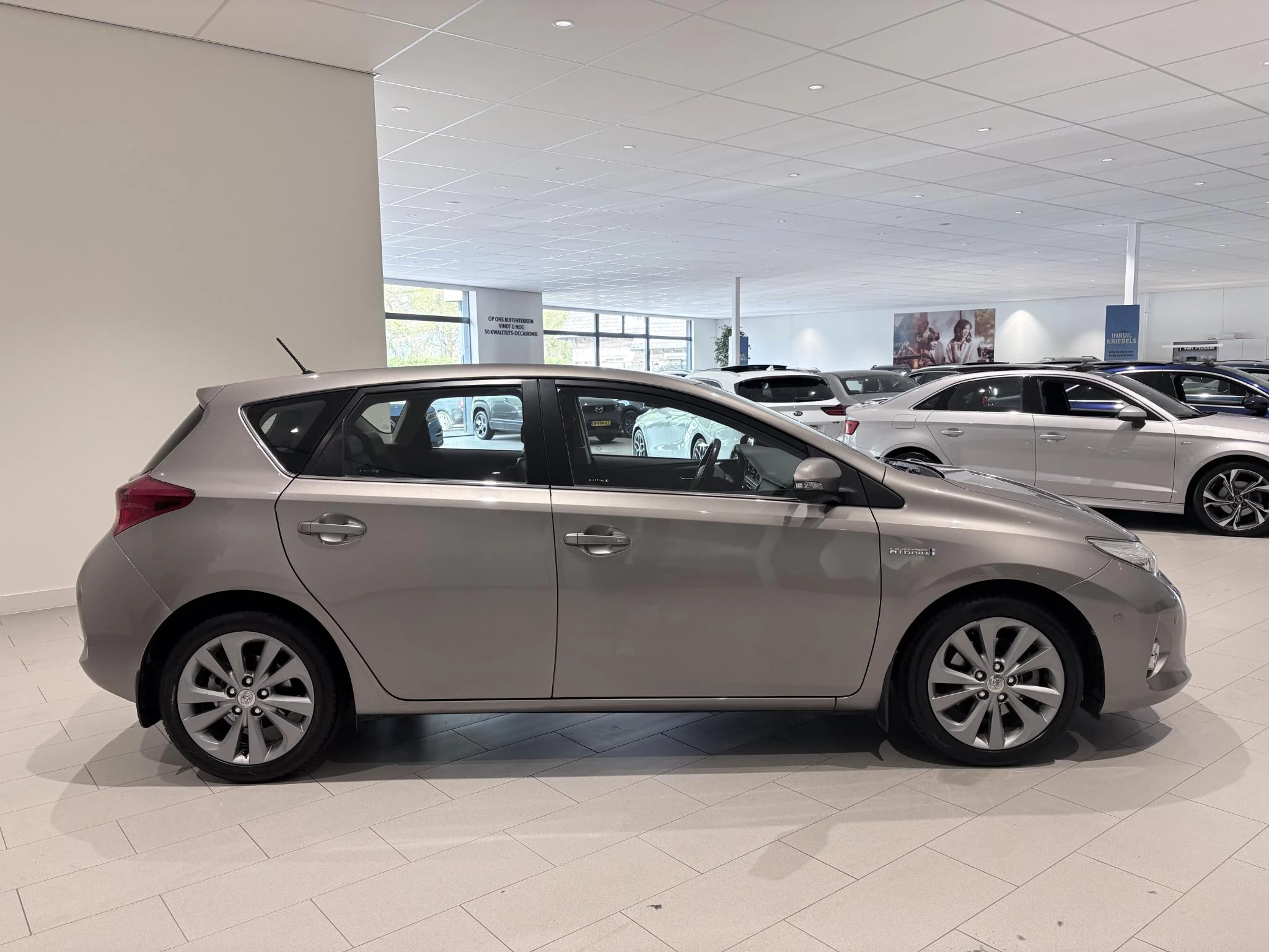 Toyota-Auris-image-5