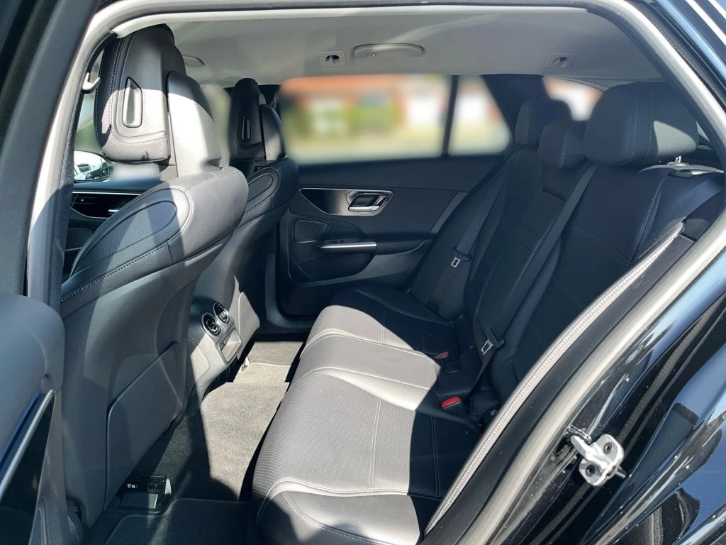 Mercedes-Benz-C-Klasse 300 e-image-9