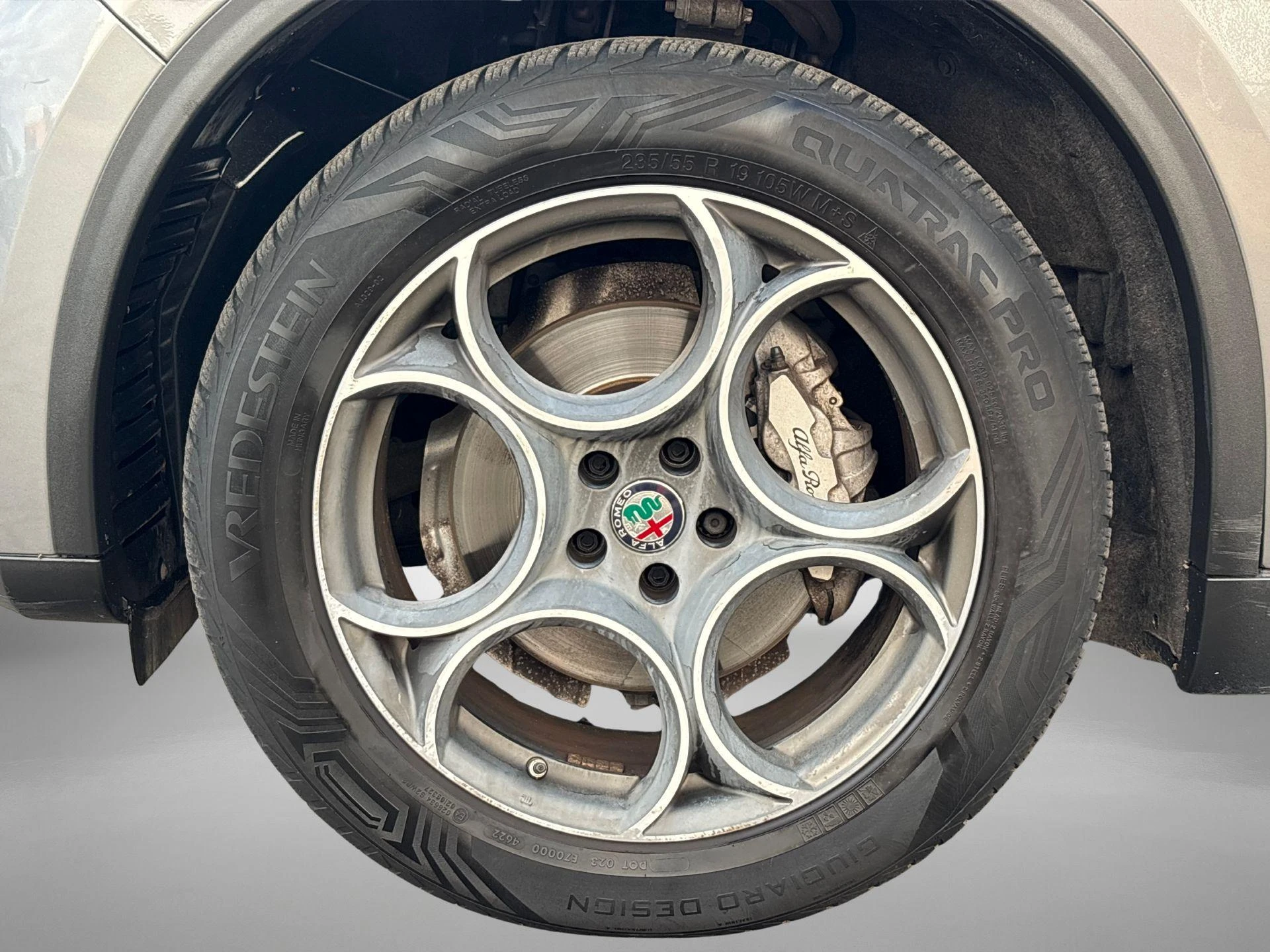 Alfa Romeo-Stelvio-image-26