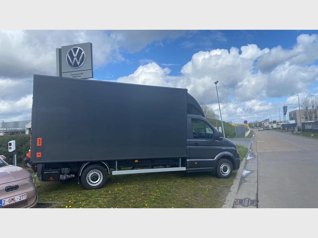 Volkswagen Crafter 35 Lwb Crafter 35 Wheelbase: 4490 mm Engine: 2,0 l 120 kW Gearbox: 8sp Automatic FWD