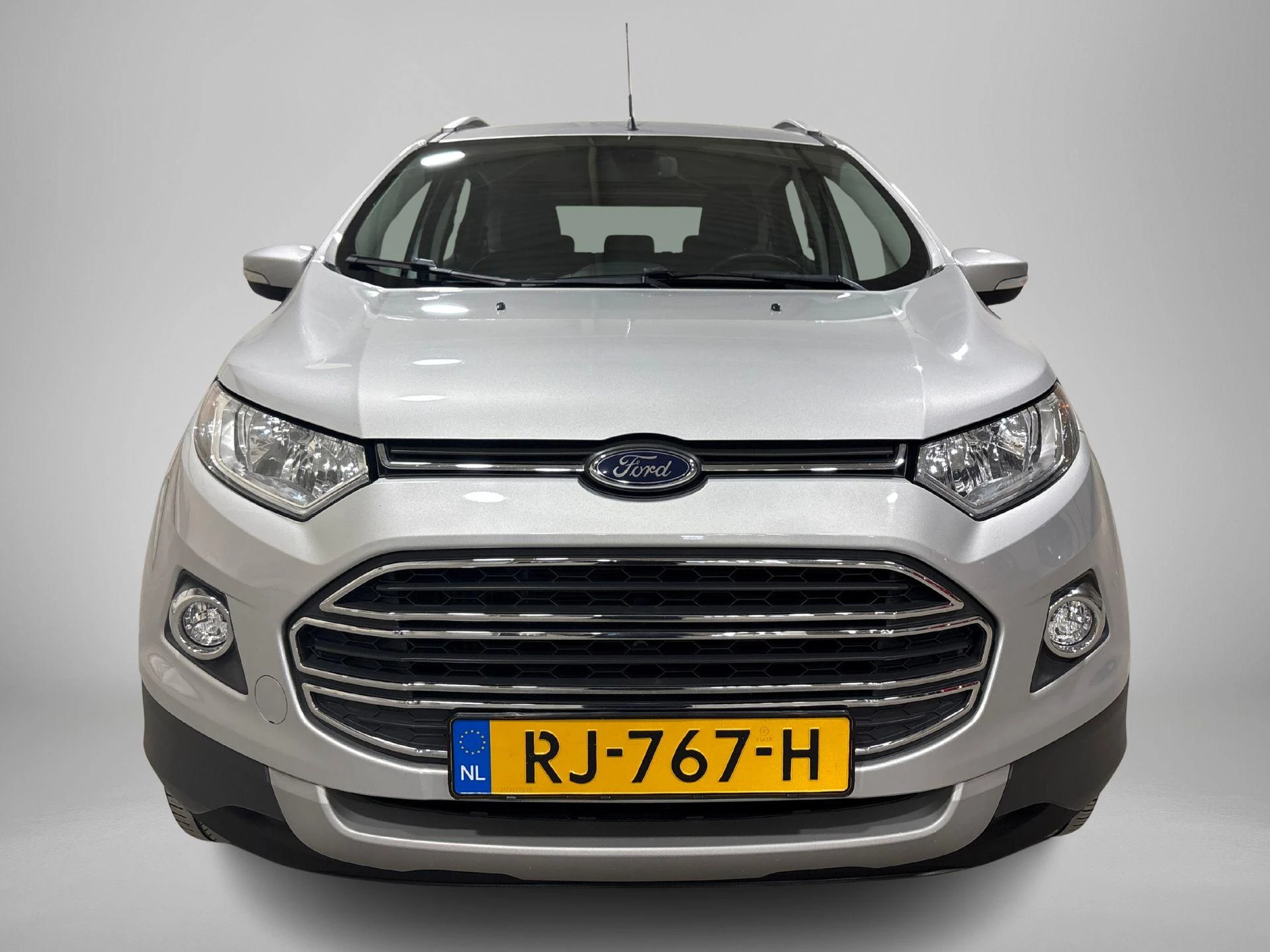 Ford-EcoSport-image-4