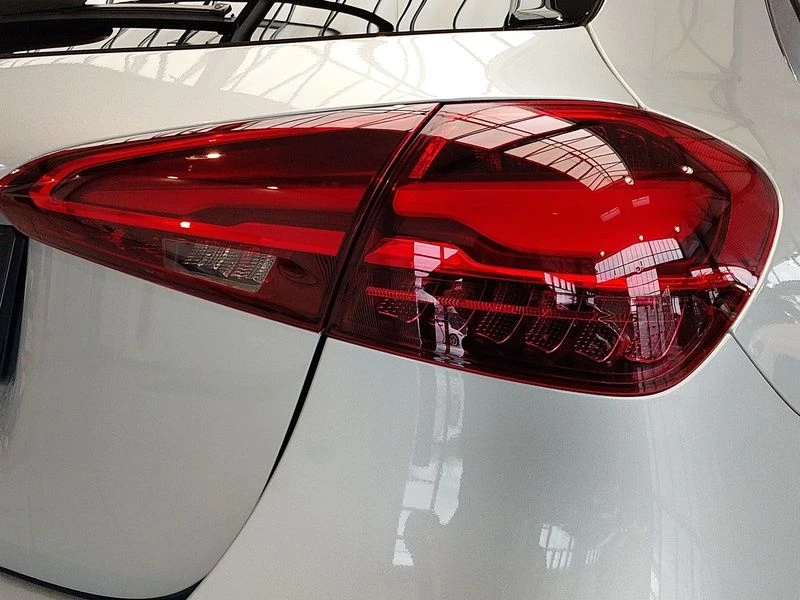 Mercedes-Benz A-Klasse 200 AMG AHK MBUX NIGHT SHZ KLIMA AMG LineW177 A 200 AMG AHK MBUX NIGHT SHZ KLIMA AMG Line